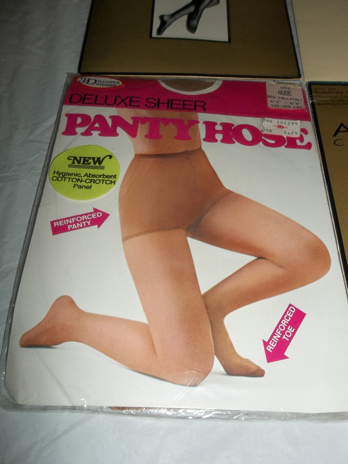 Lot of 4 Pair of Pantyhose~Please read full description for size and colors!