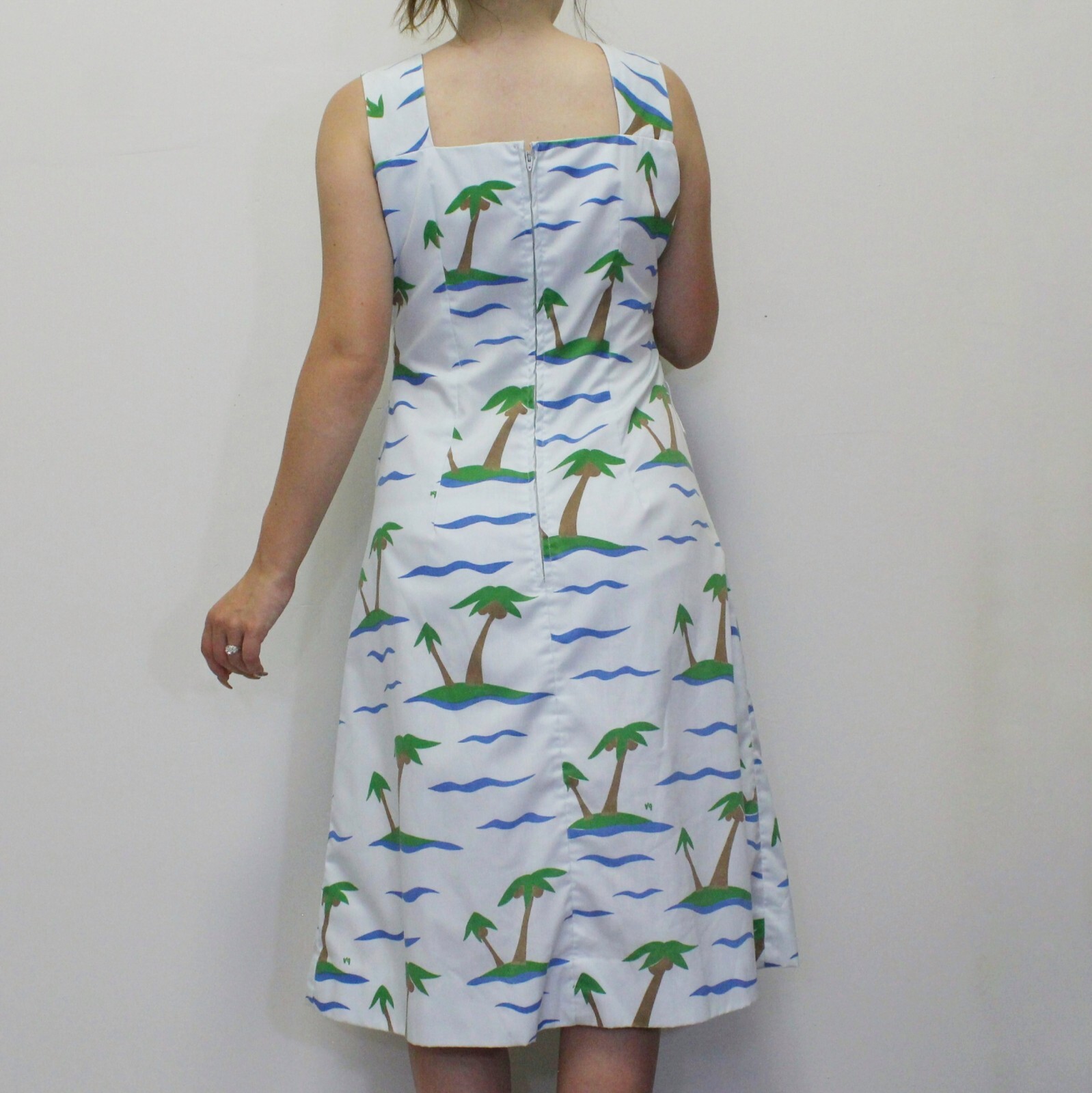 Vintage 70s The Vested Gentress Hand Screen Printed Midi Dress with Tropical Pal