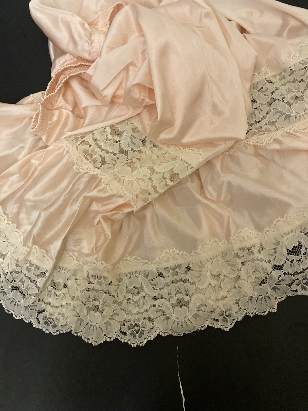 Vtg. Applause Half Slip Pink/ Lace Full Sweep Size Small New