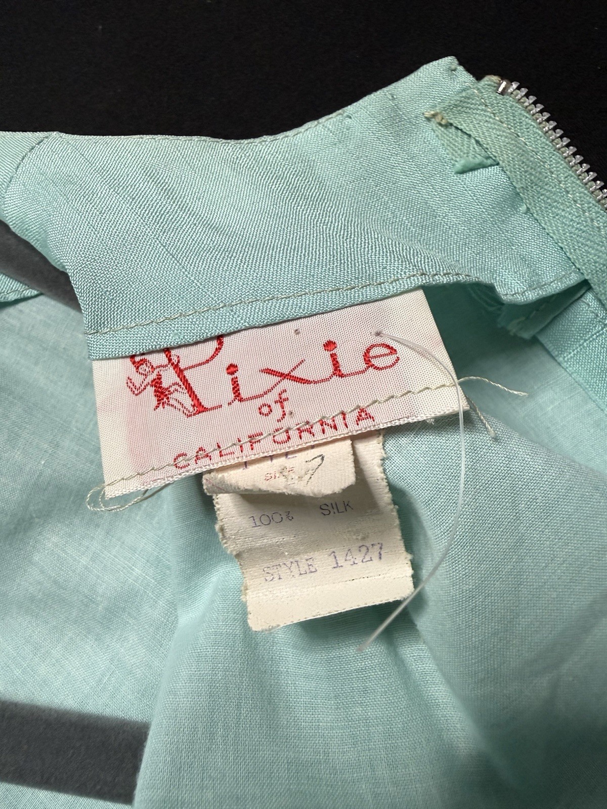 ✨✨1950’s to early 1960’s Vintage Silk Minty Green Dress✨✨ One of a kind