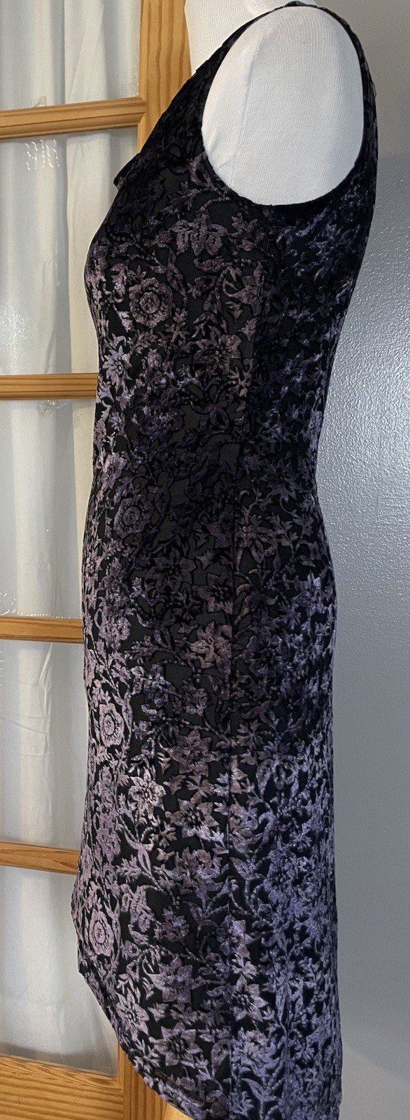 Vtg 70s Alyn Paige Floral Velvet Dress 9/10 Purple Black USA Made Classic READ