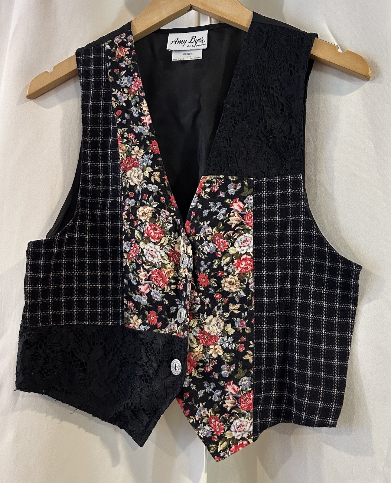 Vintage Amy Byer Floral Patchwork Vest Size Medium USA