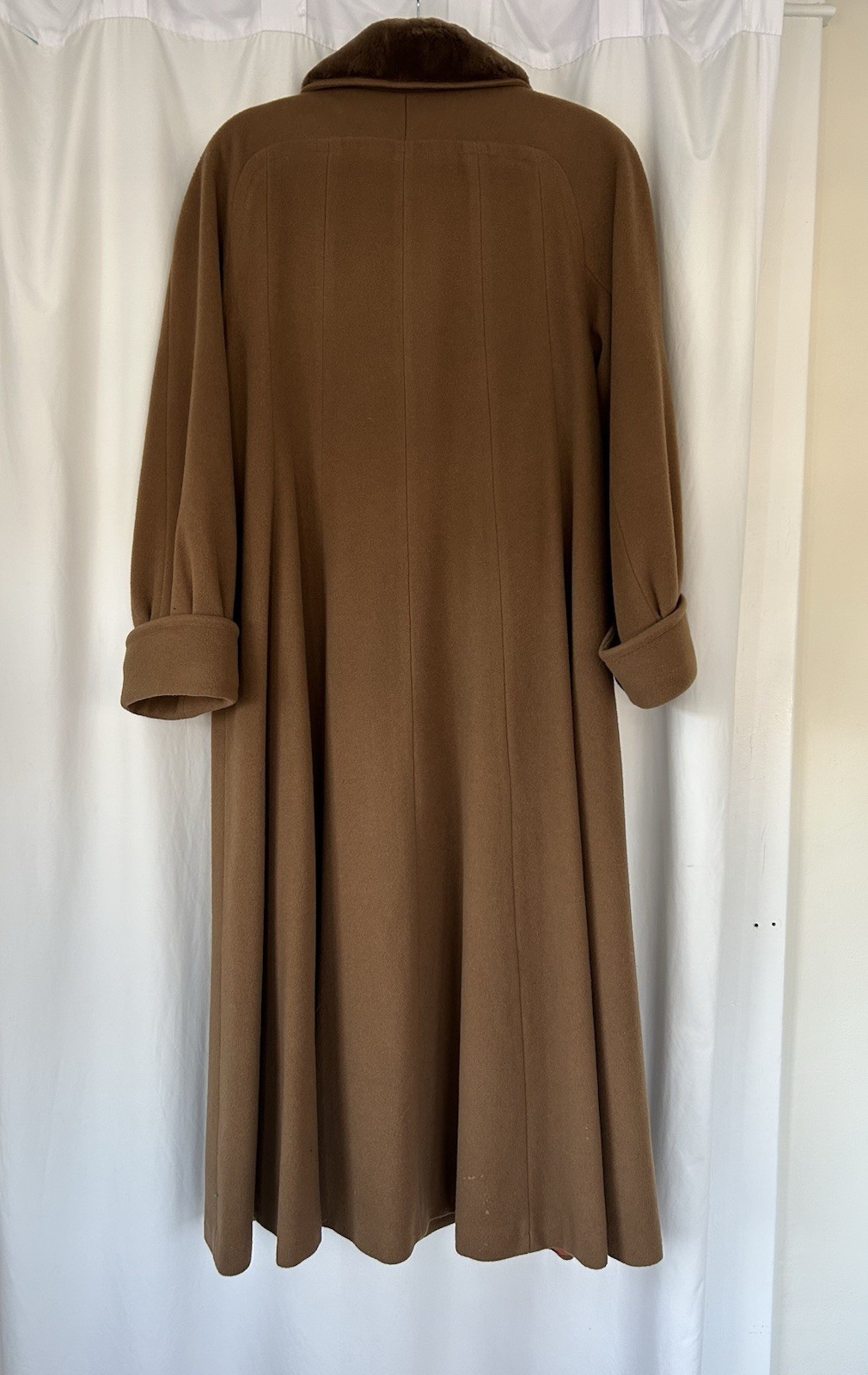 Nina Ricci Vintage 80s Camel Wool and Cashmere Blend Coat With Plush Collar