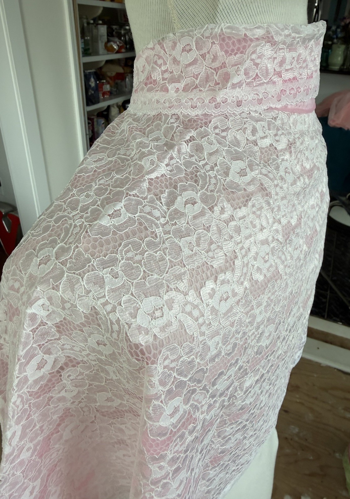 Vintage 50s 60s Chiffon Lace Pink Bed Jacket Capelet Lace Cape Never Worn!!