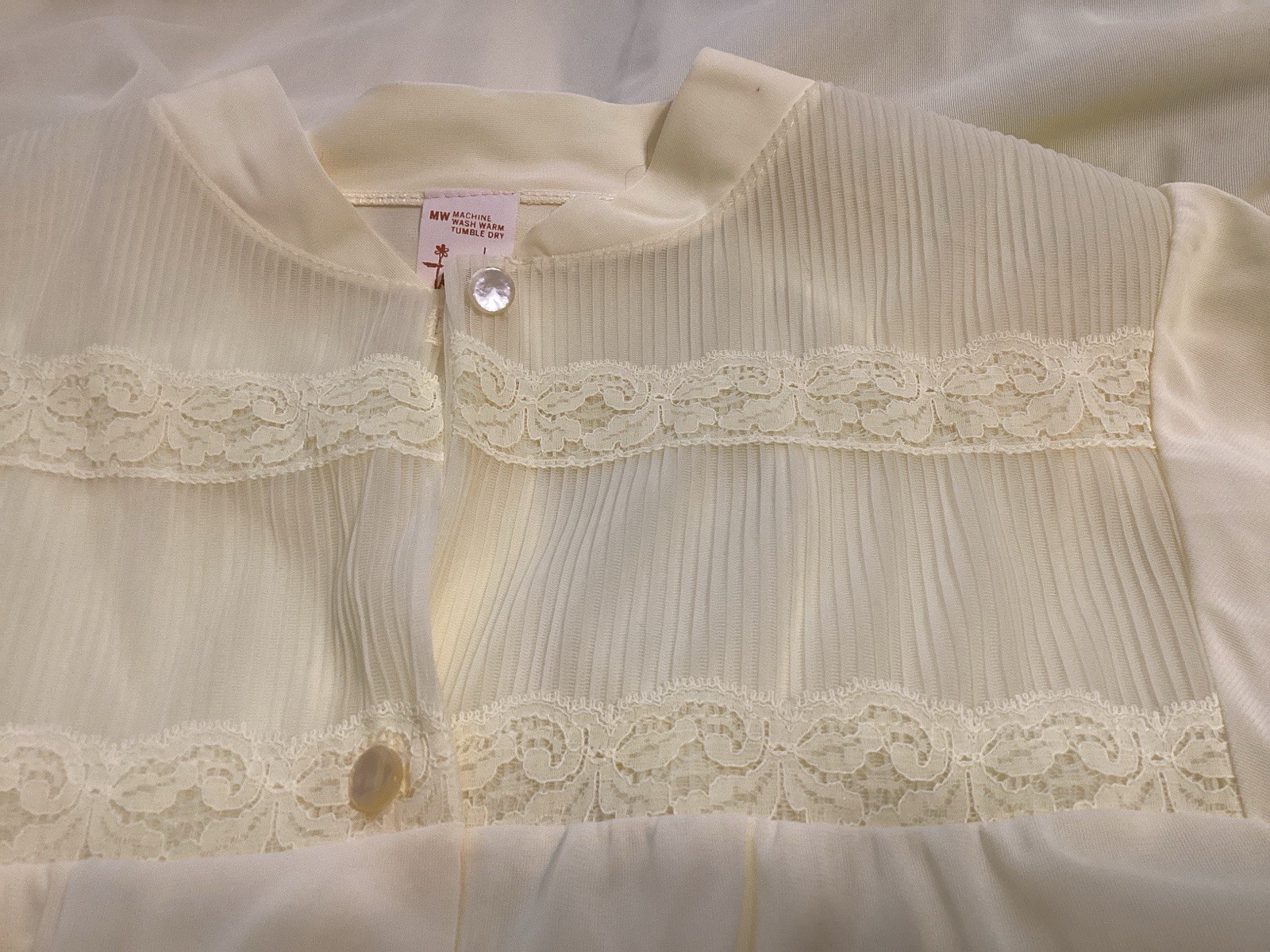 Vintage Tex sheen Lingerie Butter Yellow Nylon Button Front Nightgown Size L