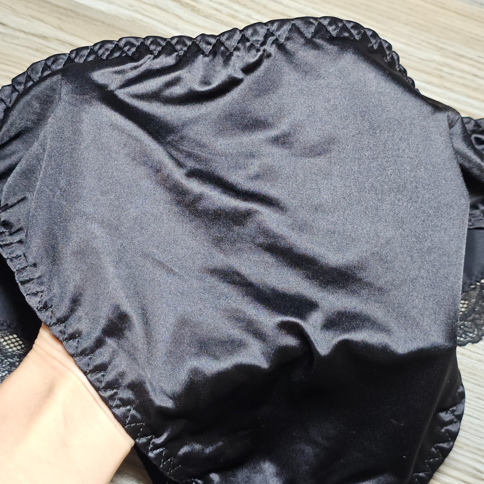 VTG Slippery Nylon Satin Panty Sissy Lace Glossy Black Brief Size 8 Hip 40-44″