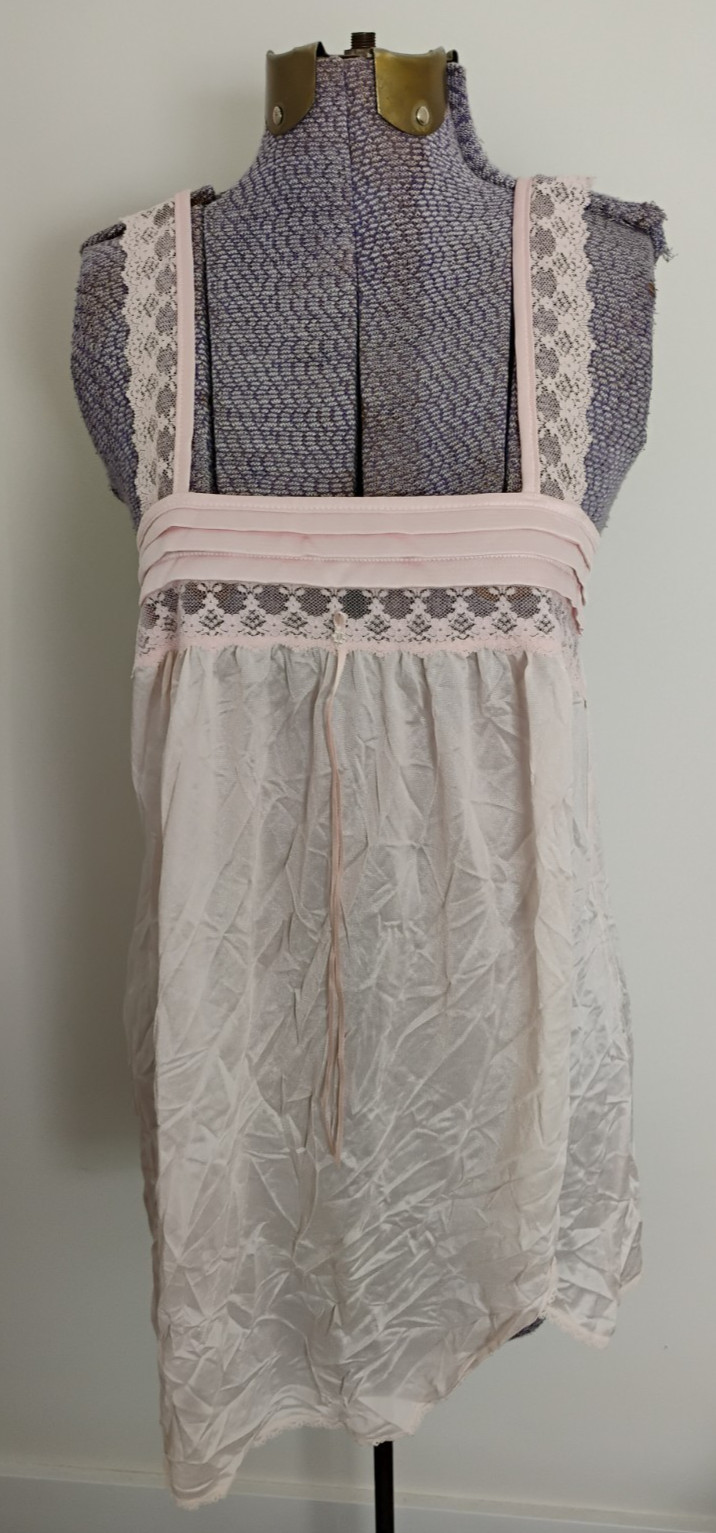 Vtg Gloria Vanderbilt Nightie Night Gown 80s Pink Satin Lace Trim XS/S Romantic