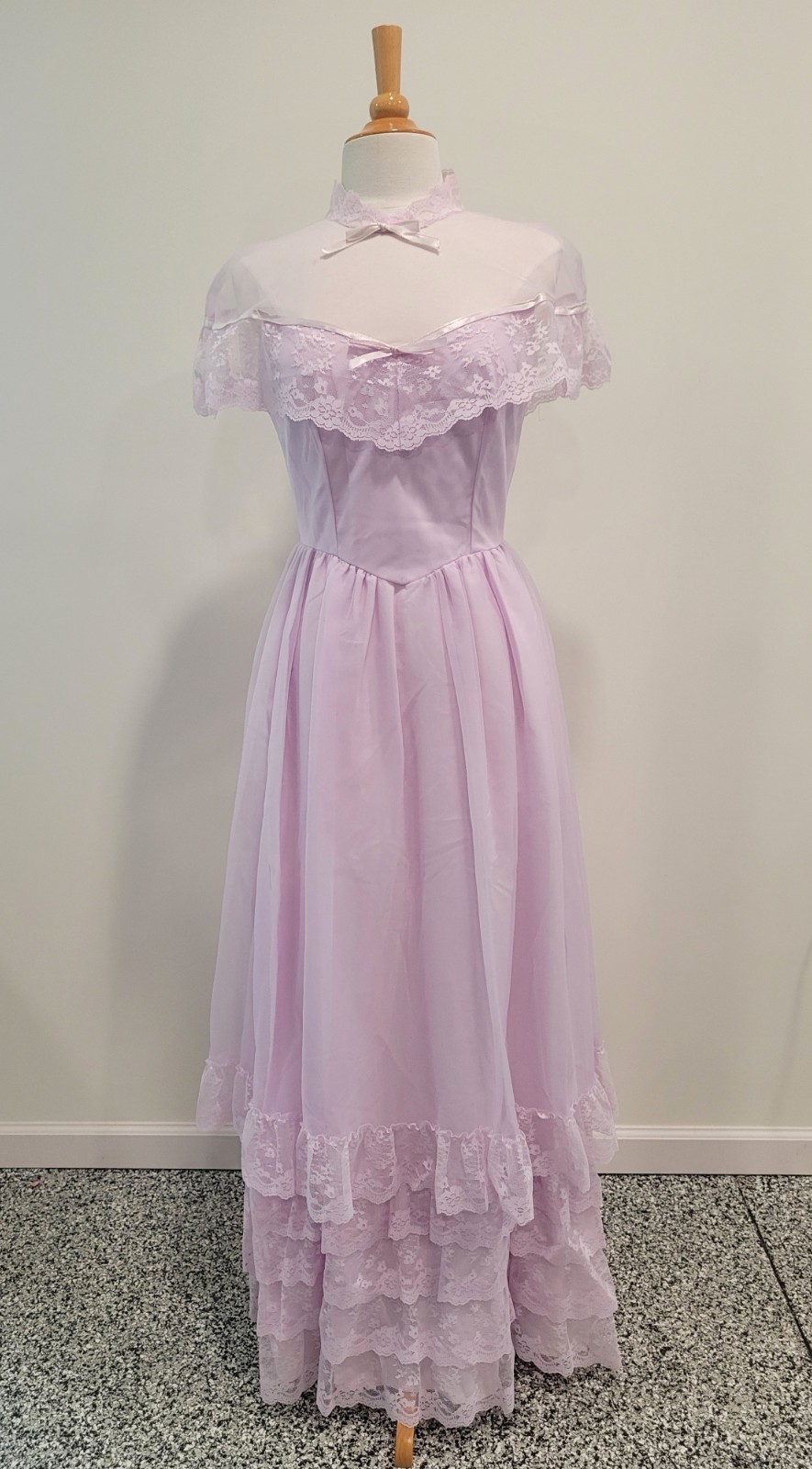 VINTAGE long formal dress PROM lavender JC Penney LOTS OF ROMANTIC RUFFLES