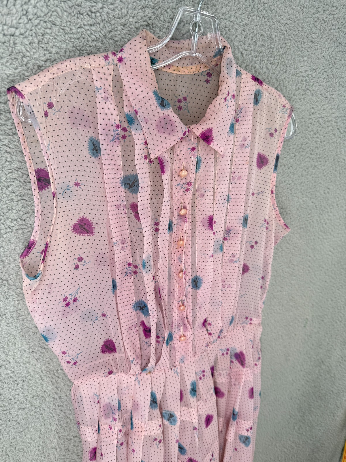 Vintage 30’s Shirt Dress Size M Button Front Casual Sheer Heart Motif Collared