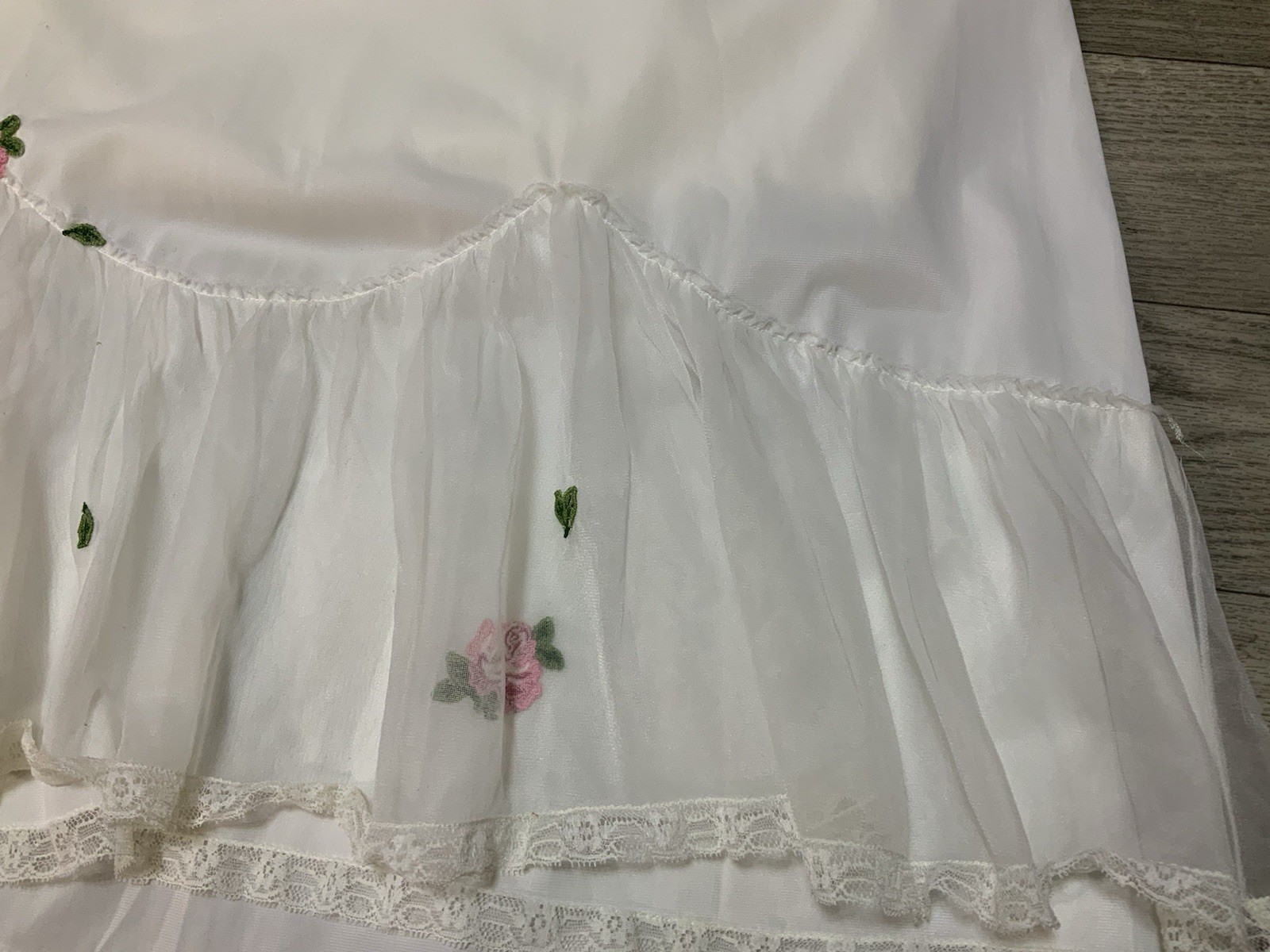 Vintage LAROS Full Sheer Slip Night Dress Gown Applique Flowers Size 38