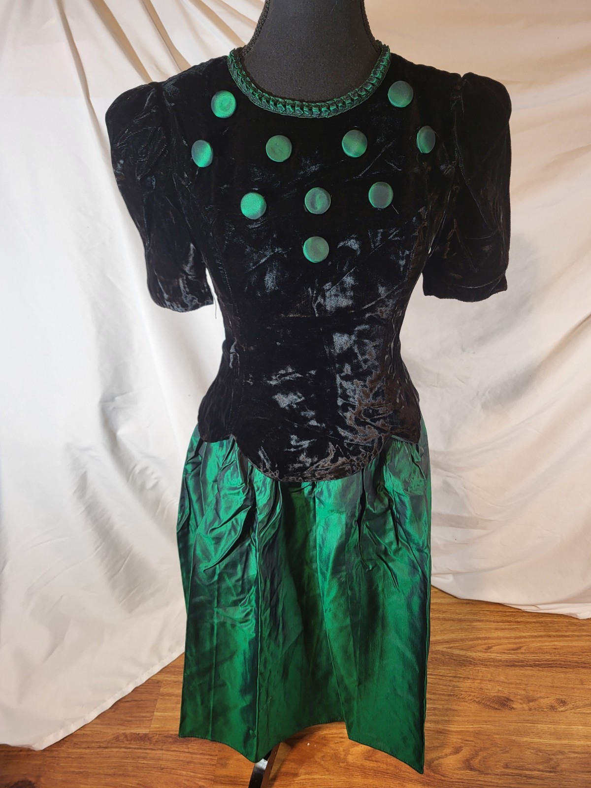 Vintage 1980s Jessica Mcclintock Gunne Sax Green Velvet & Taffeta Formal…