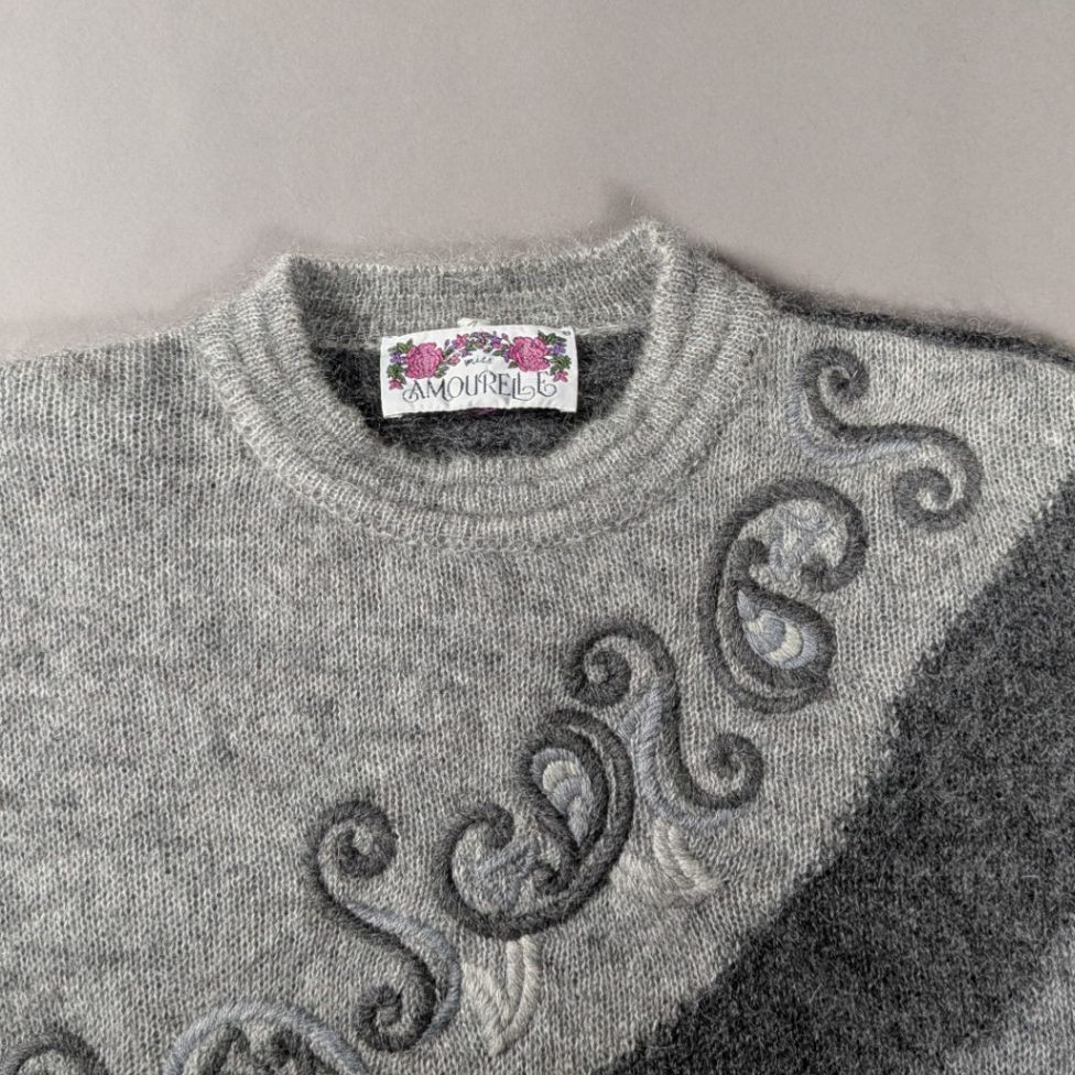 Vintage Amourelle Pullover Jumper — Mohair — Grey — Size M