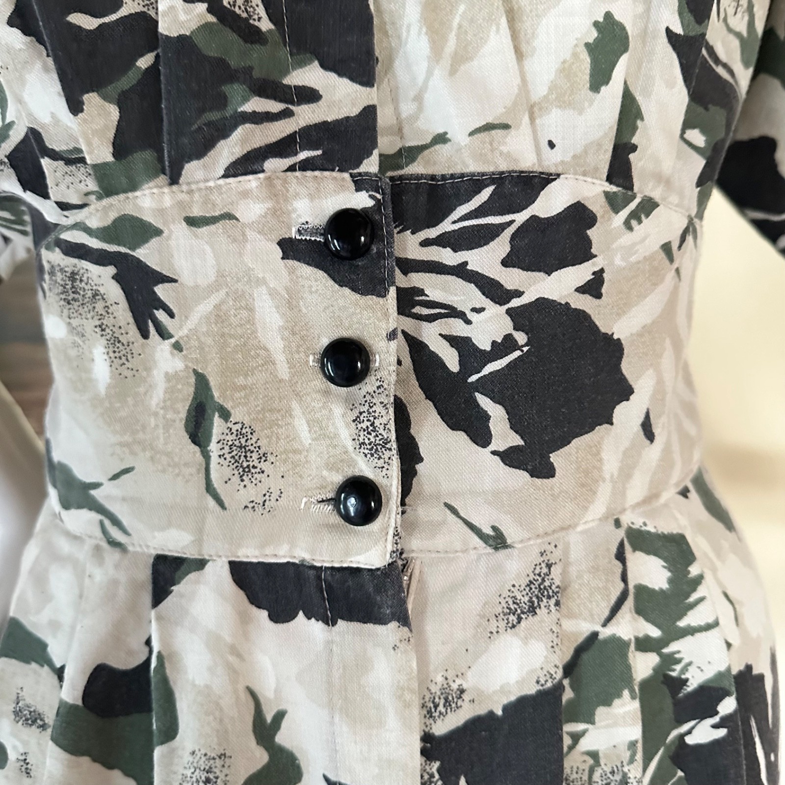 Vintage 1980s New Wave Camo Print Shirtwaist Uniform Military Day Dress M