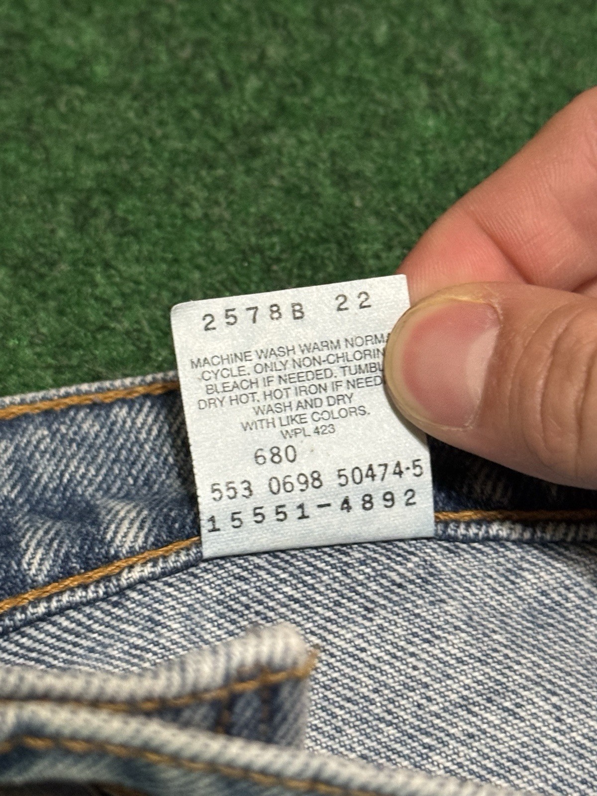 Levis 550 Womens 16 Vintage 90s Relaxed 35×32 Light Wash Wide Leg Tapered Jeans