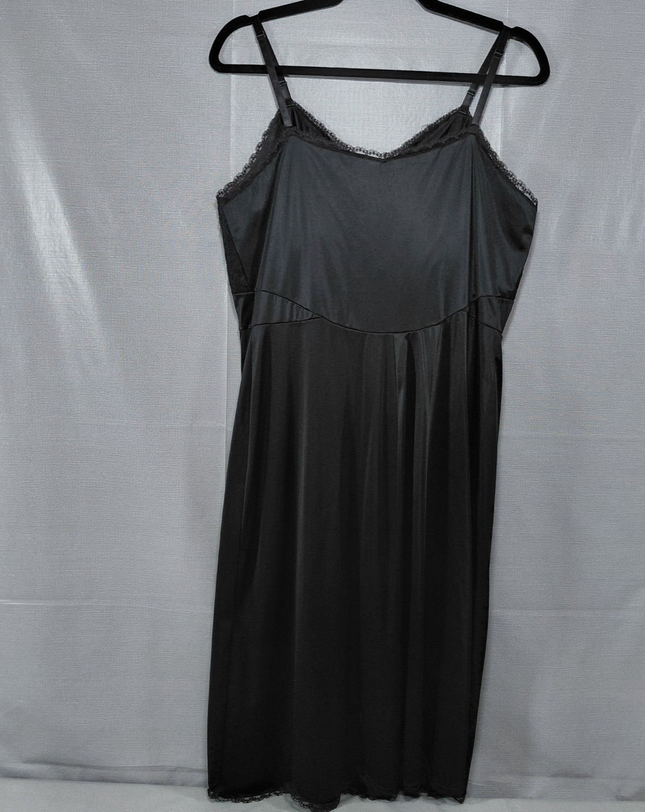 Vtg Vanity Fair Sweetheart Black Full Slip Tricot All Nylon Sz 40 Scalloped Hem
