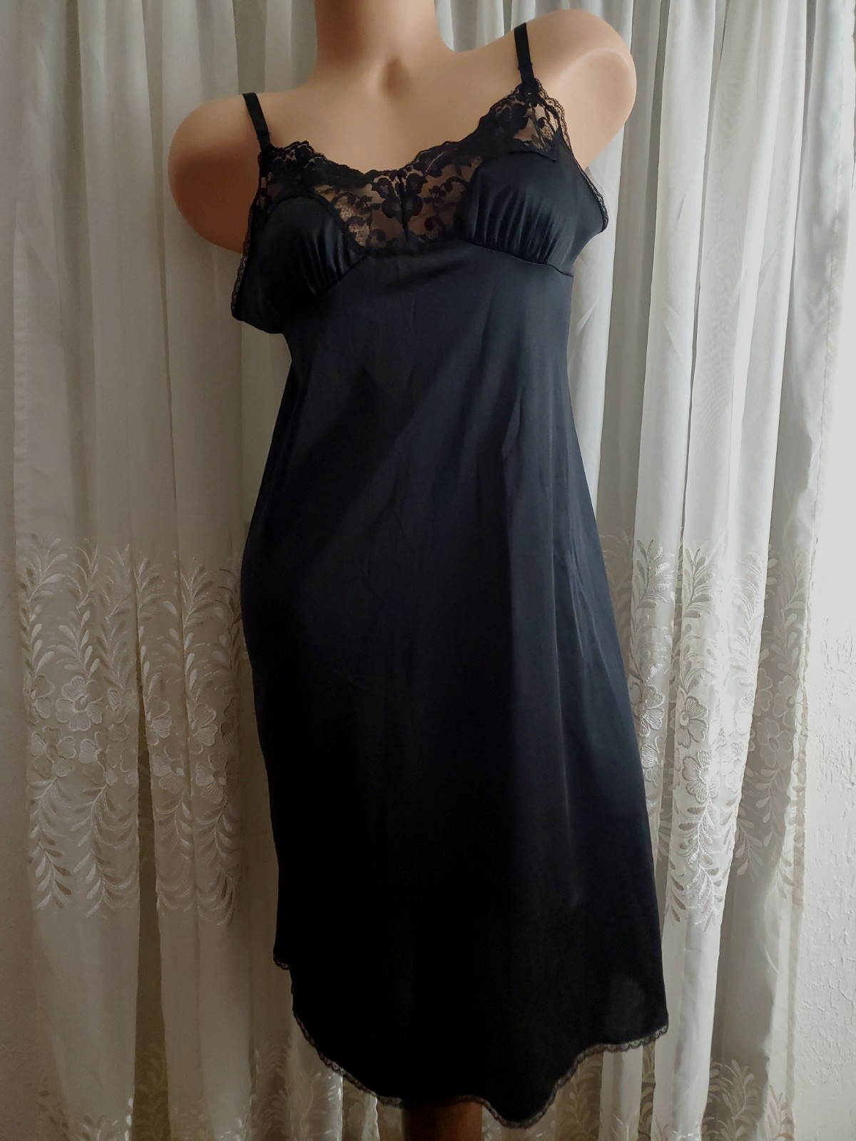 VTG Vassarette Full Slip Lingerie Dress 38 24/44 Style 10-105 Nylon USA Black