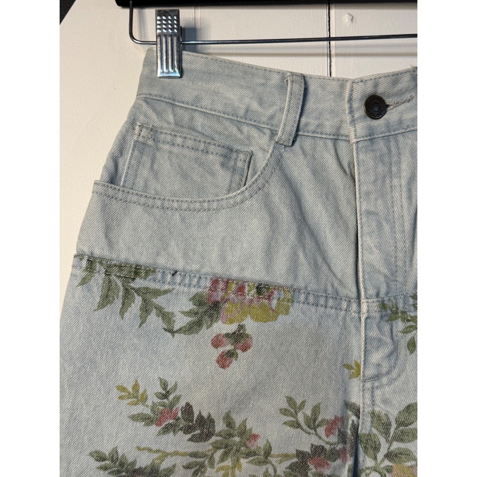 VTG Gasoline Womens 4R Light Wash Floral Jeans Rose Print 90s Y2K Streetwear