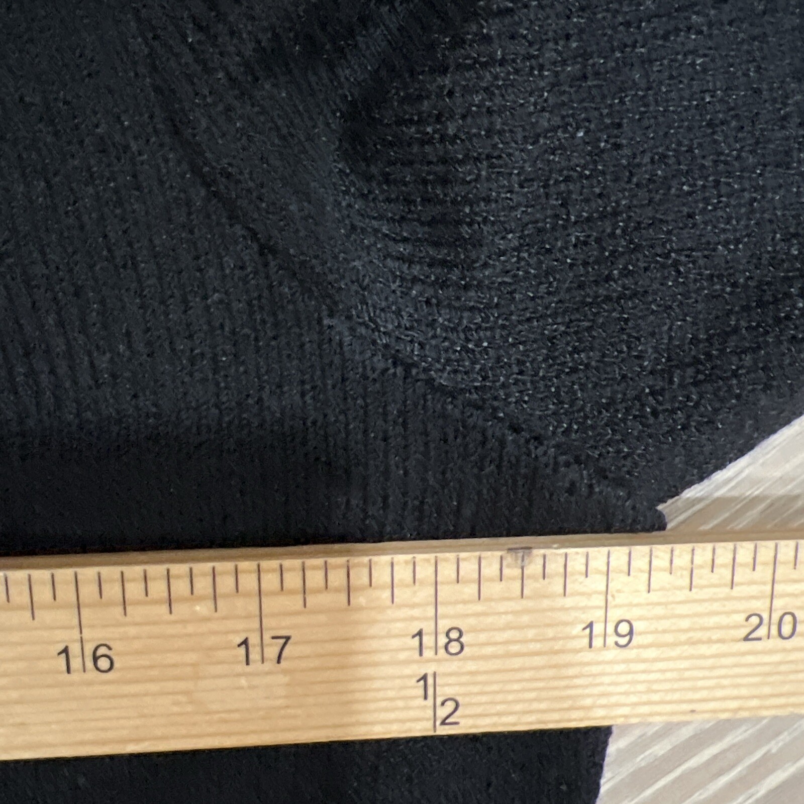 Don sayers For Wellmore Vintage Twinset . Blk/ Gold. She’ll Sz. 8. Cardigan 10,