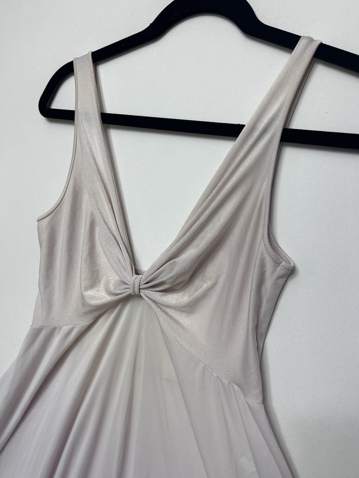 Vintage Olga BodySilk L Nightgown 9286 Nylon Pale Pink Twist Tie Not Bodice