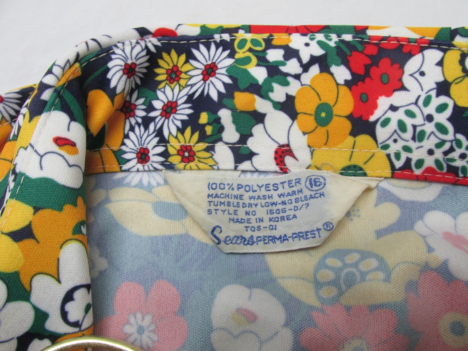 1970s Mod Flower Power Daisies Woman’s Sz 16 Shirt Pointed Collar Button Cuffs