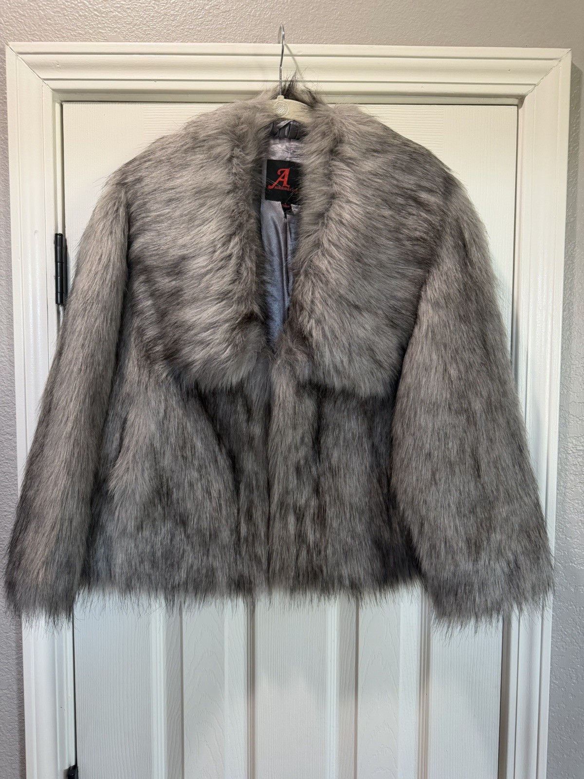 Adrienne Landau Faux Fur Jacket Gray Fox Style Cropped Coat Women’s Small