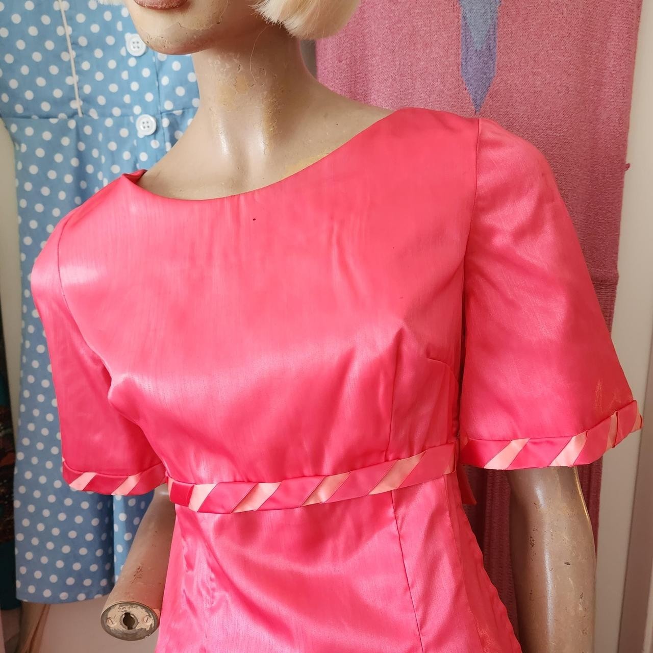 VTG 60s Empire Bodice & Princess Style Backline Dress W Ornate Large Bow SZ 8/XS