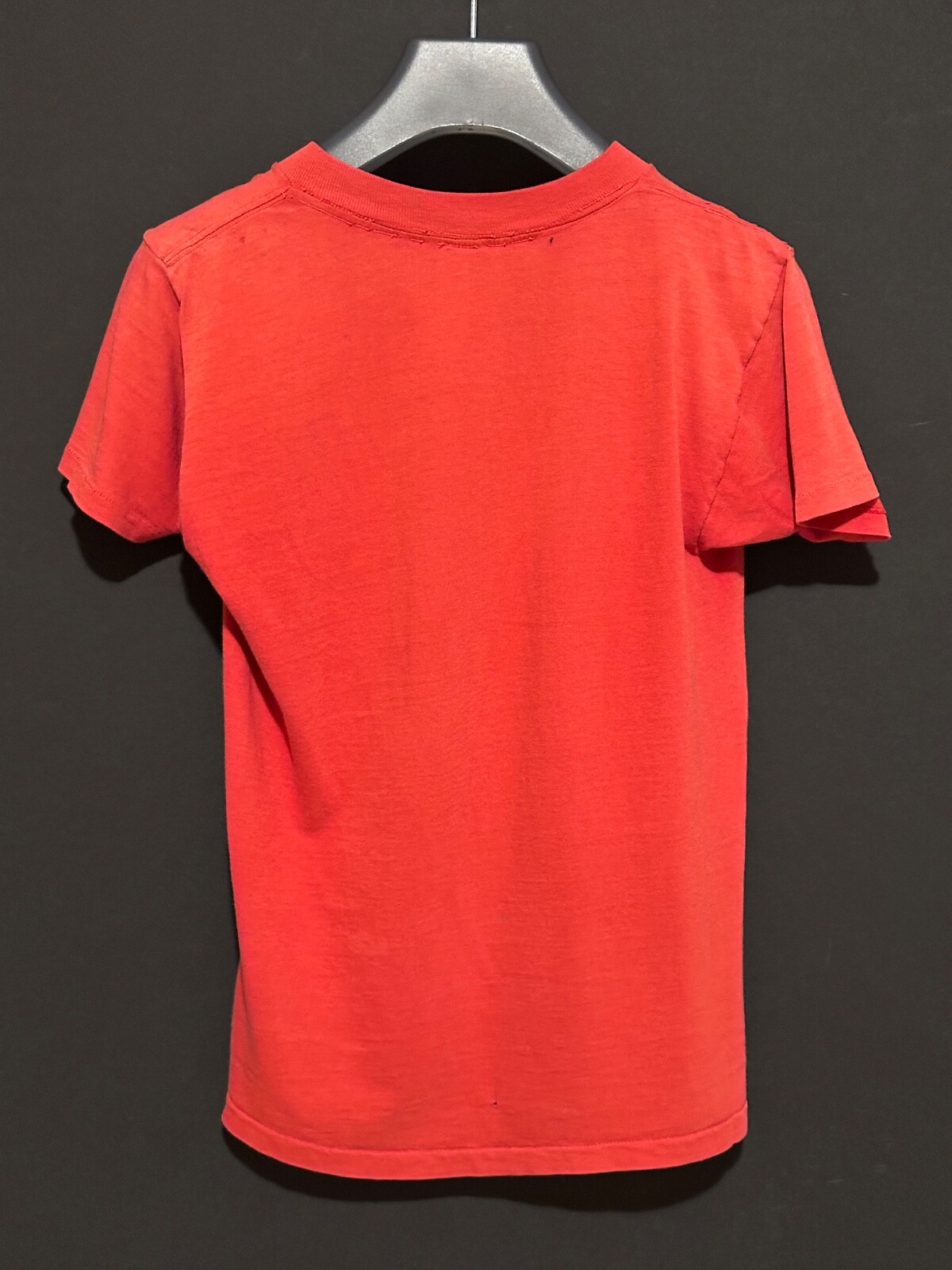 Vintage 70s Marines First Recruit Battalion San Diego shrunken tee tomato red