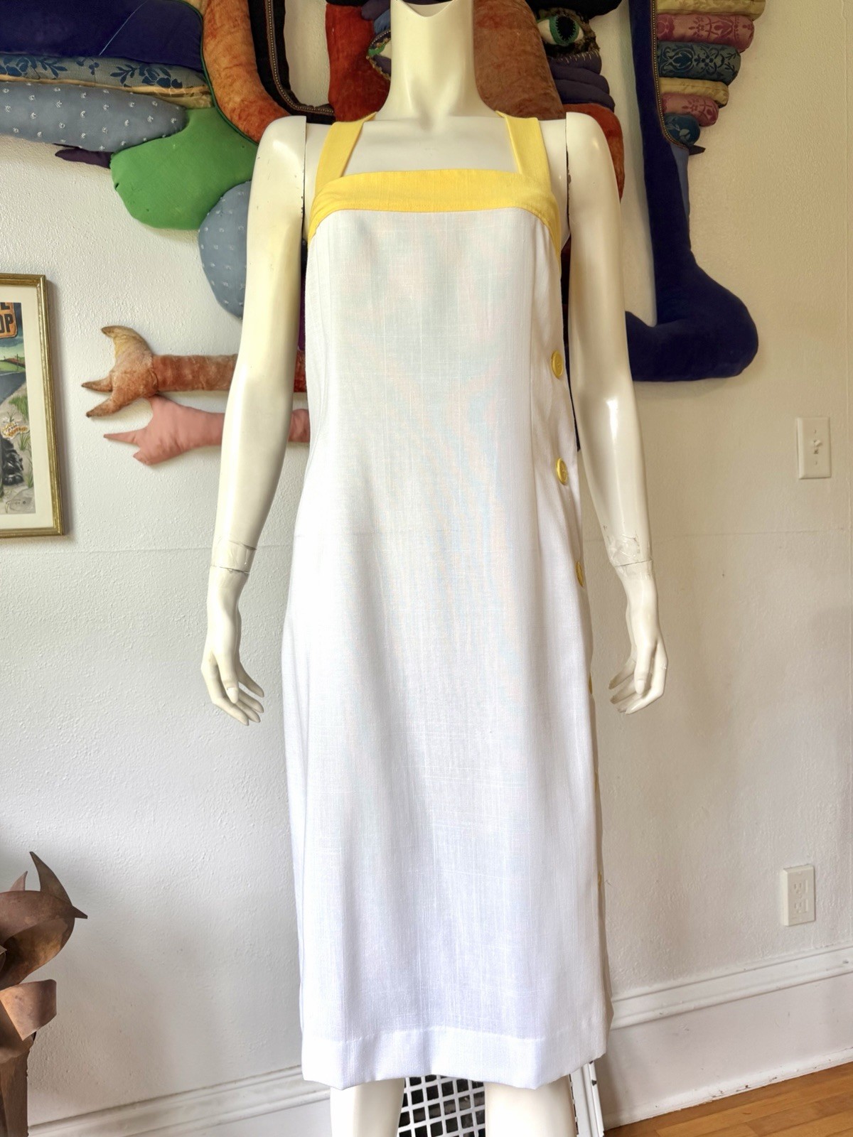 Vintage 1970s 1980s SIDE BUTTON DRESS Cotton White Yellow ‘Pedestal’ Cross Back
