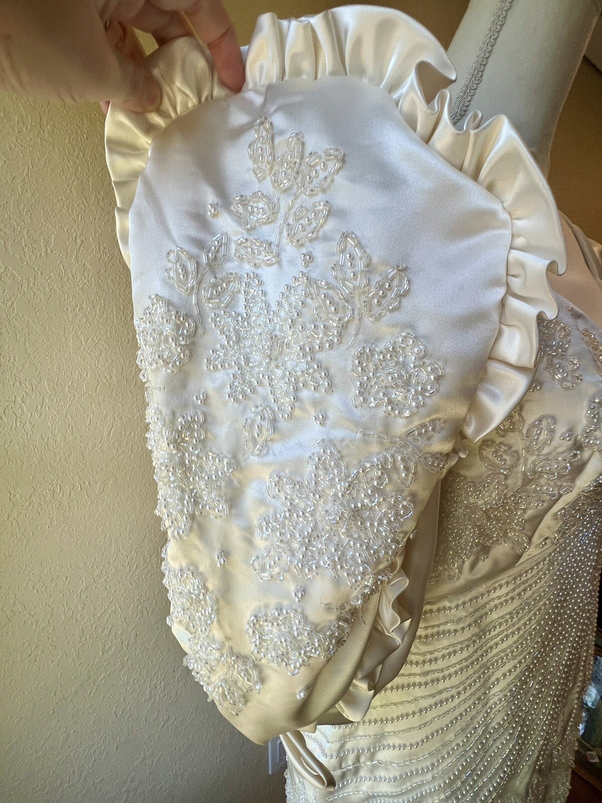 1980s Carlota Alfaro Handmade Beaded Wedding Dress Vintage Ivory Off White