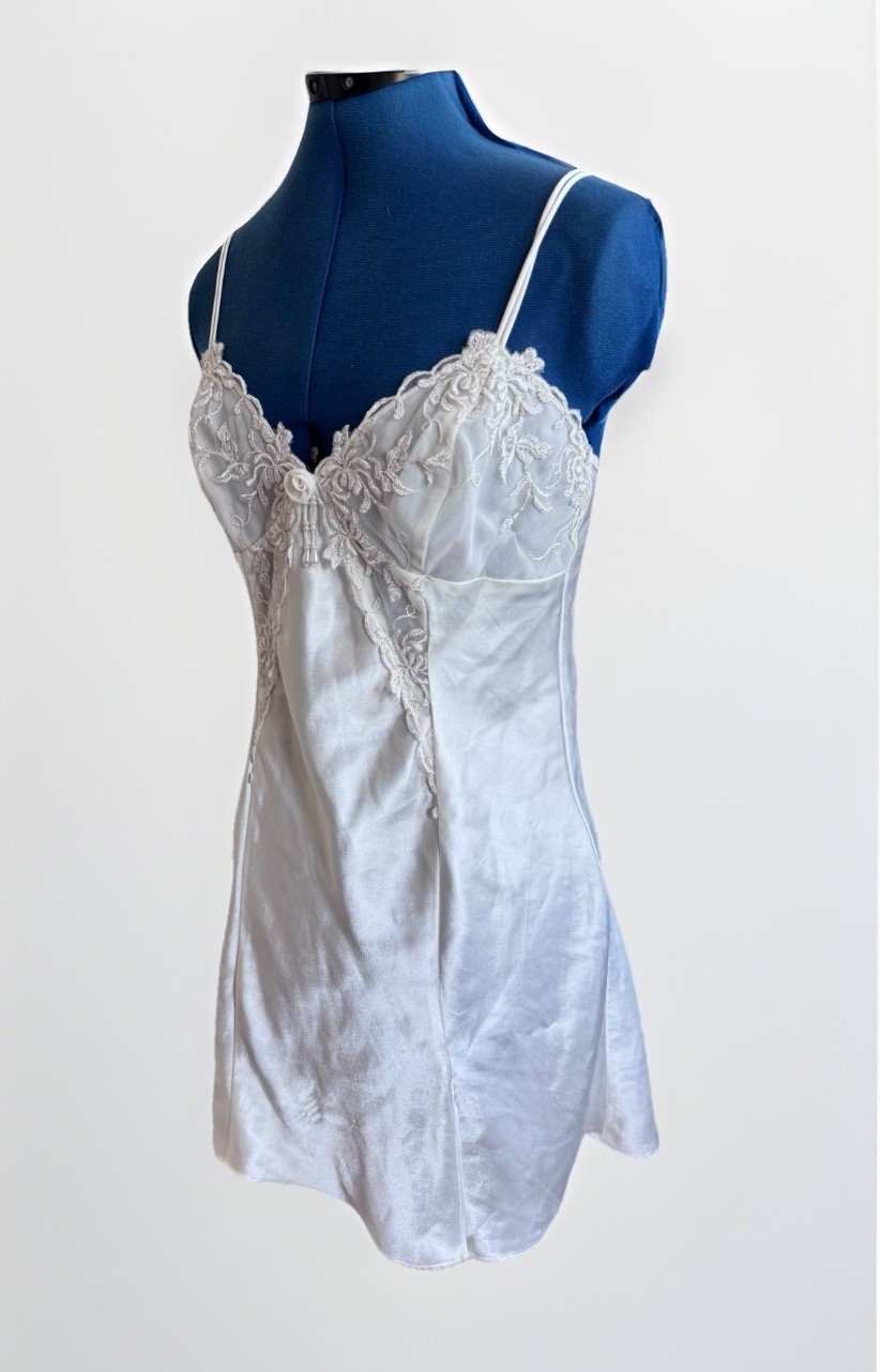 Vintage 90s LA Intimates Belle White Whimsy Fairy Lace Lingerie Slip Dress