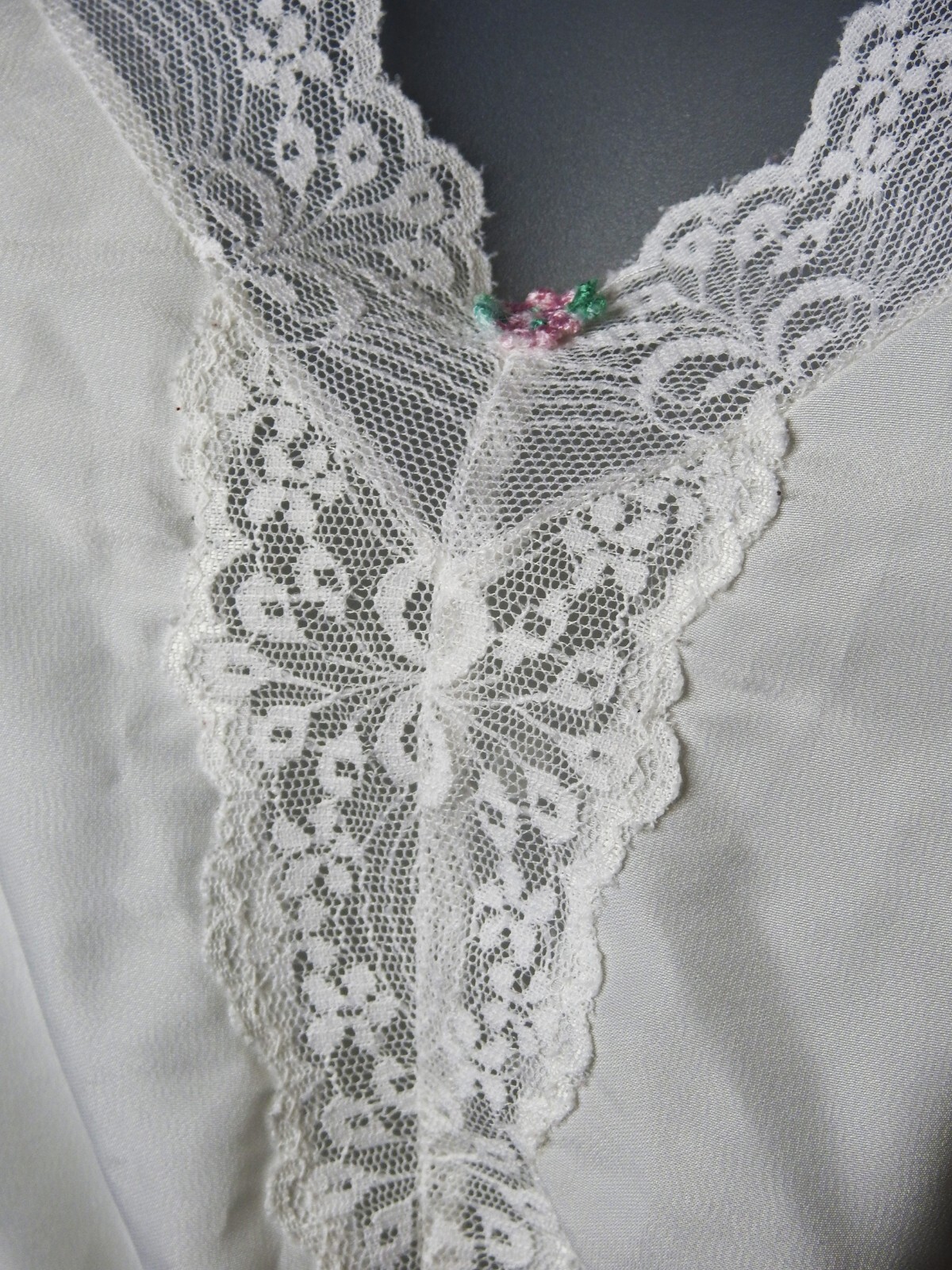 Vintage Early 80s Maidenform Ambiance Teddy Romper – Off-White – Size 6-8