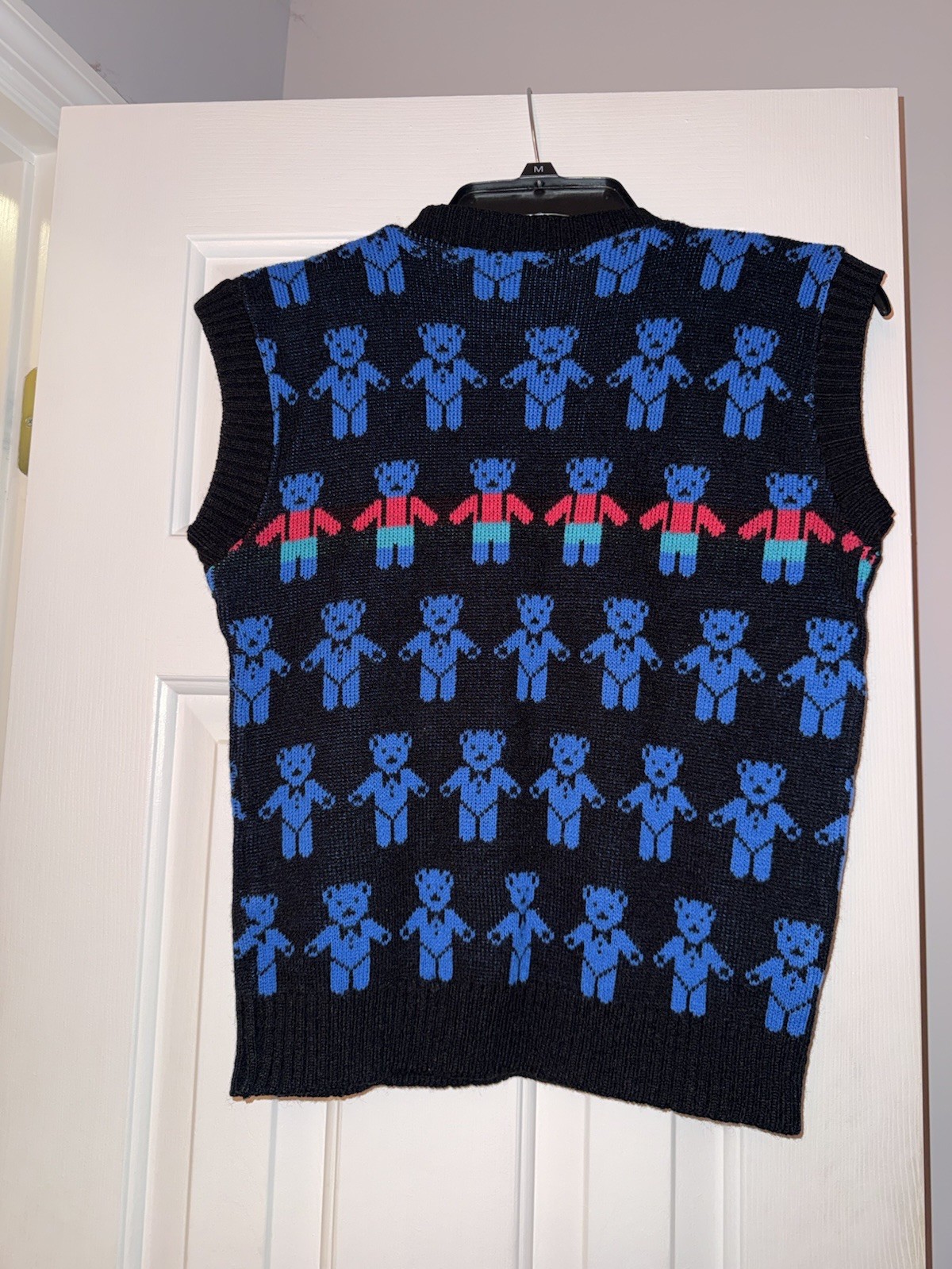 Vintage 80s 90s Novelty Black Knit Sleeveless Sweater Vest Teddy Bear Pattern