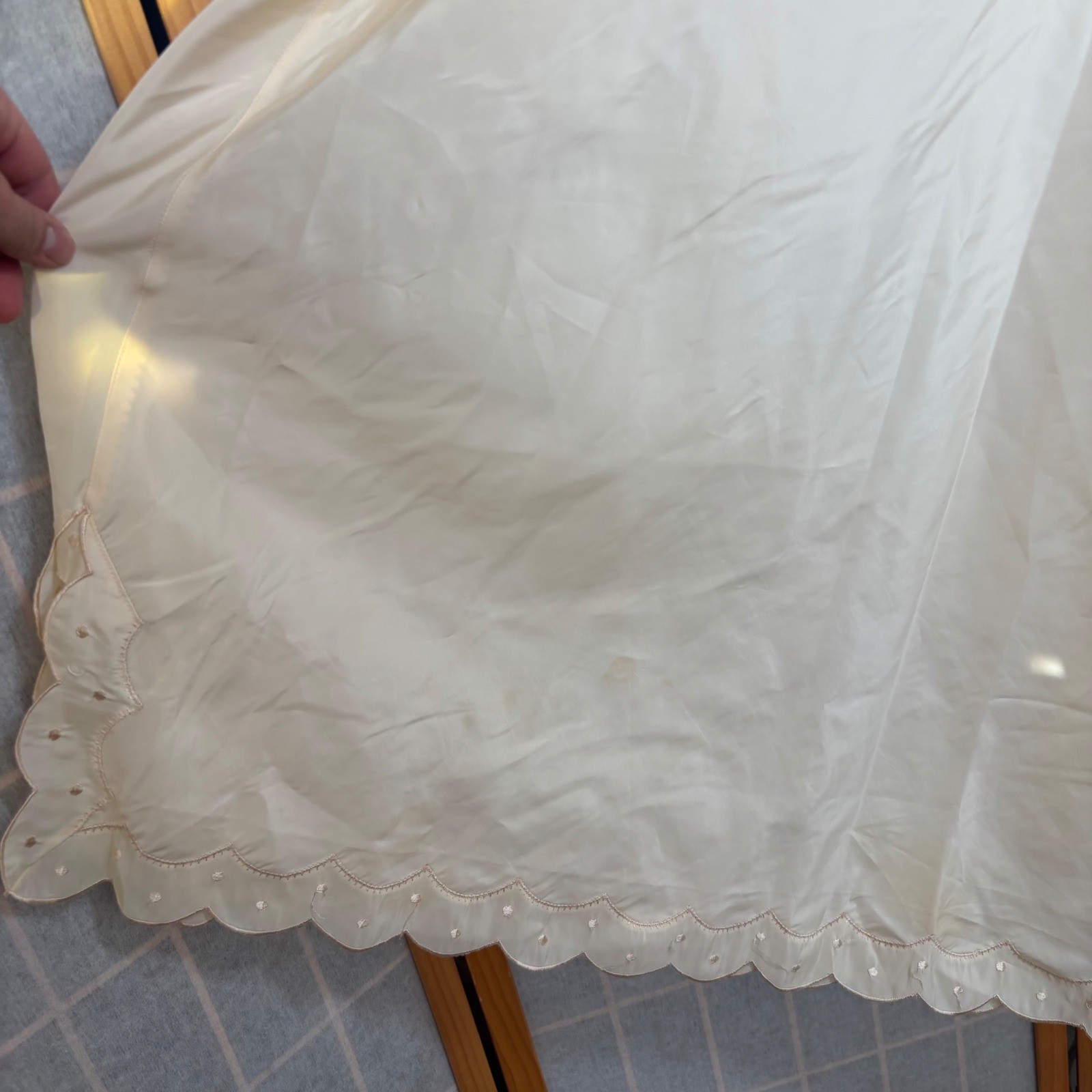 Vintage Barbizon Candie Tafredda Full Slip Ivory Scalloped Embroidered Size 40