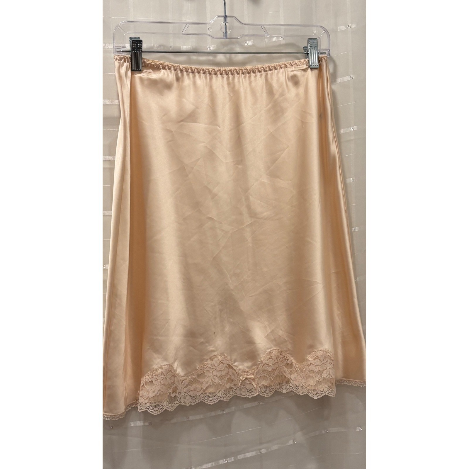 Maidenform Something Special Vintage Lace Trim Half Slip Peach Beige 81610-21 M