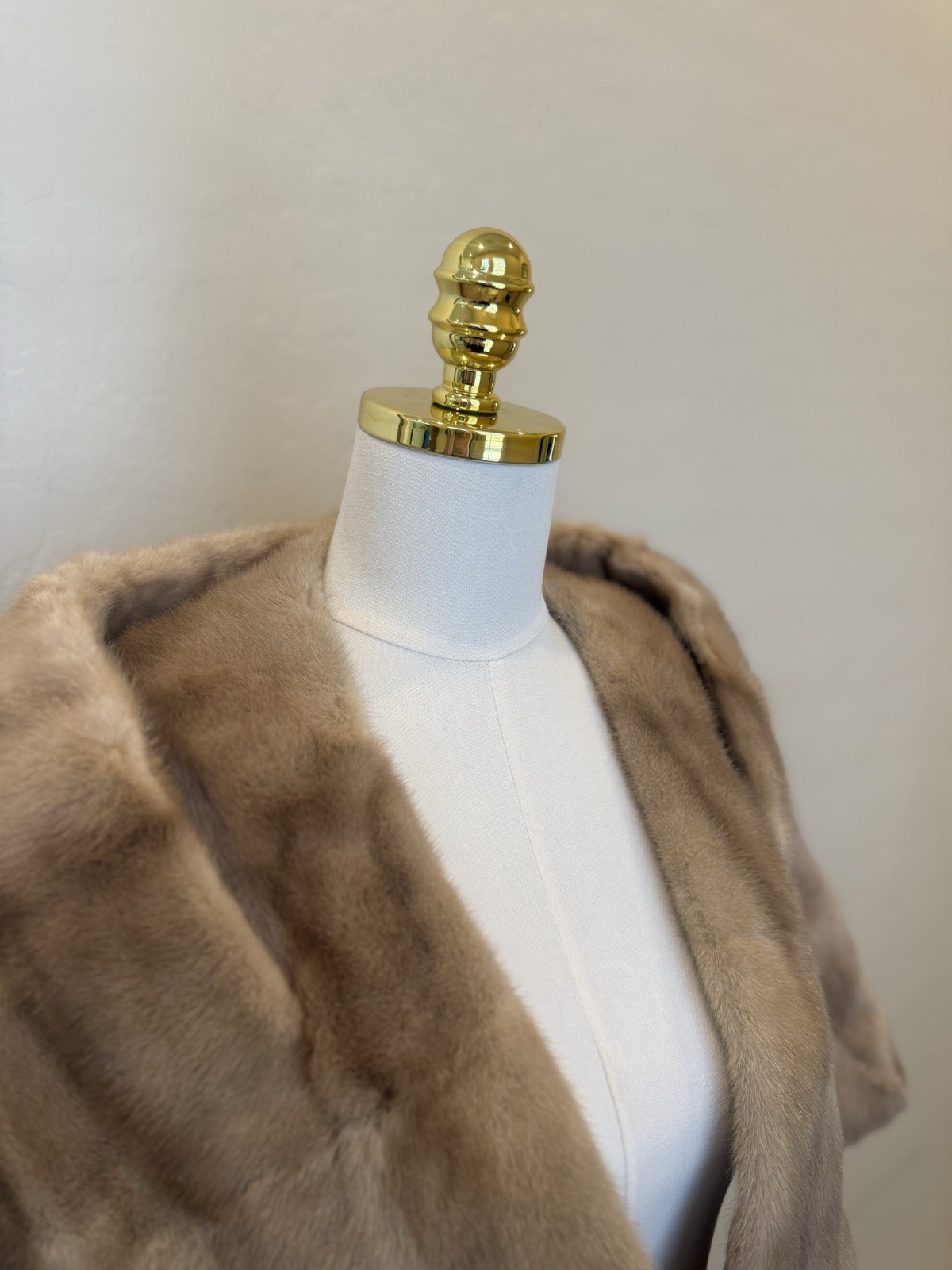 Vintage Dark Blonde Mink Women’s Stole/Cape One Size Fits Most