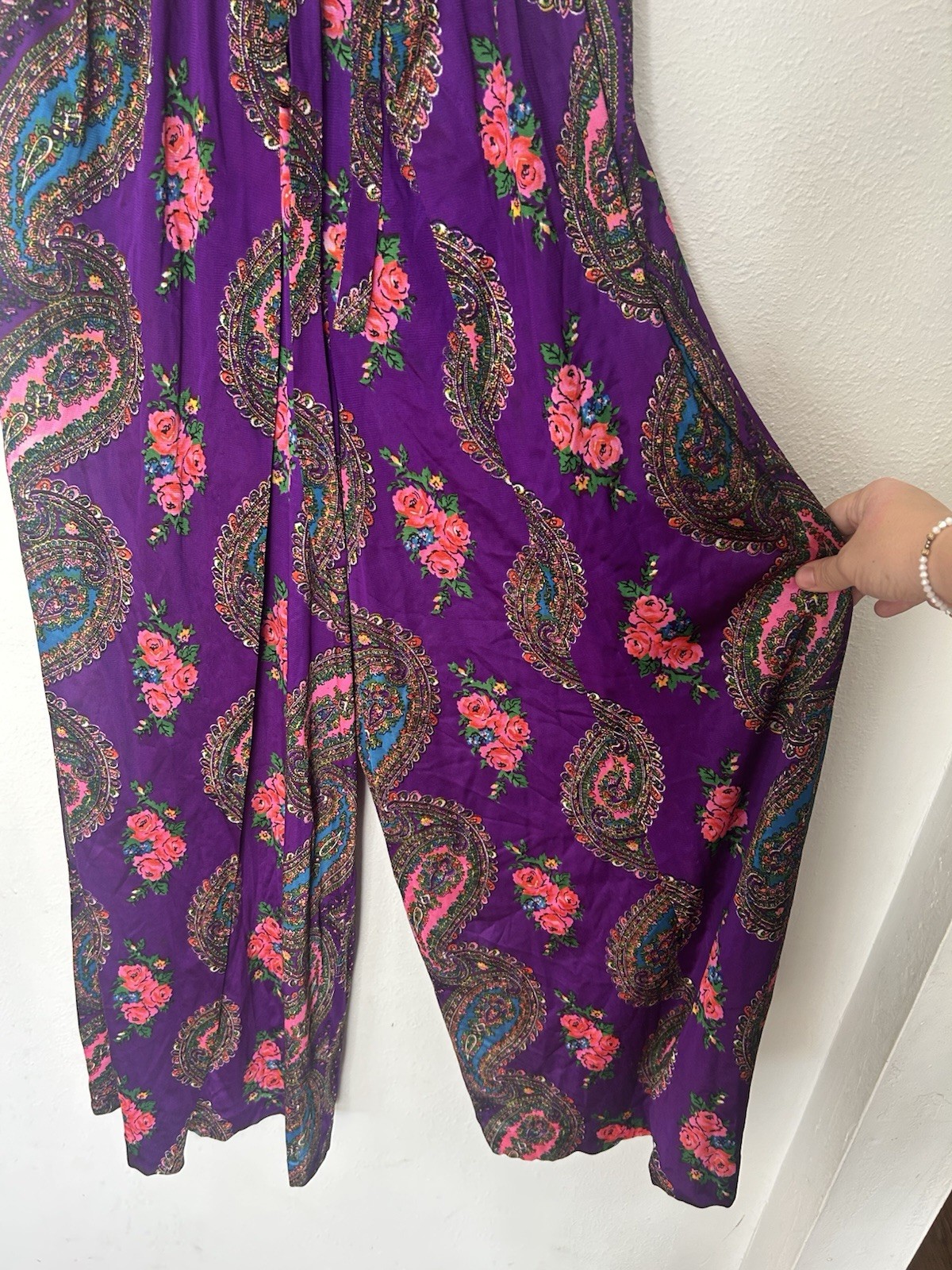 Vintage 1970s 70s Two Piece Set Halter Top Wide Leg Palazzo Pants Paisley Medium