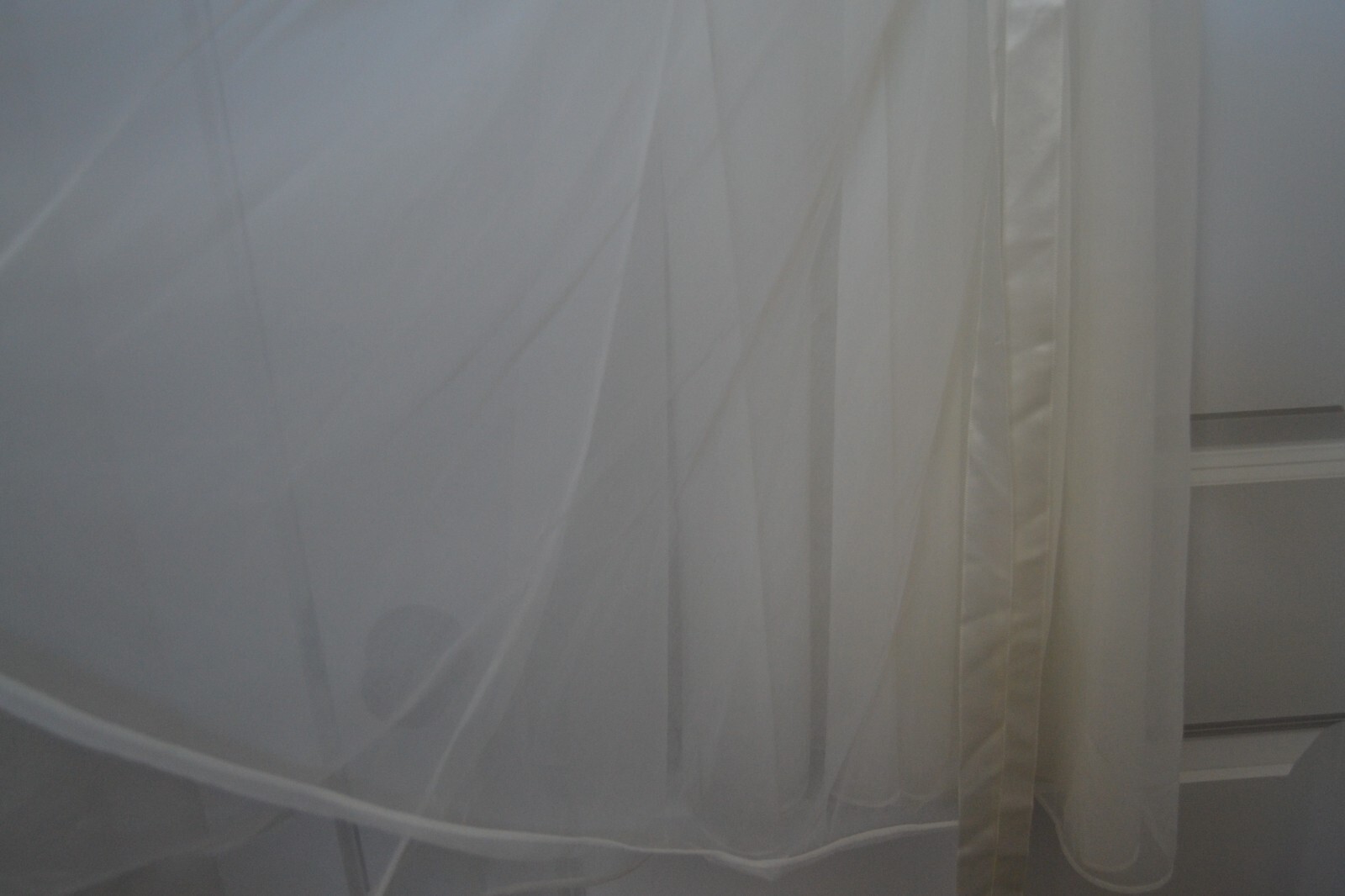 Vintage VANITY FAIR Nightgown Robe Peignoir Set Small Ivory Long Lace Nylon Puff