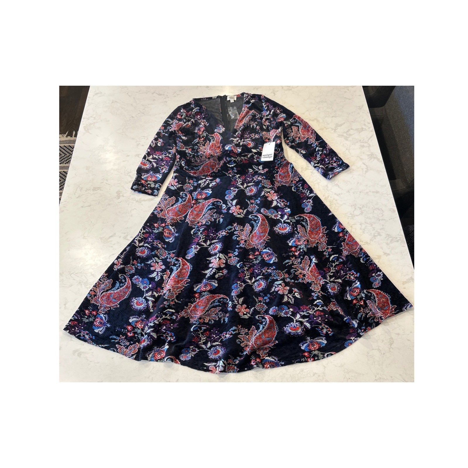 Unique Vintage Black Floral Textured Velvet Dress 2X 18 Paisley V-Neck Bohemian