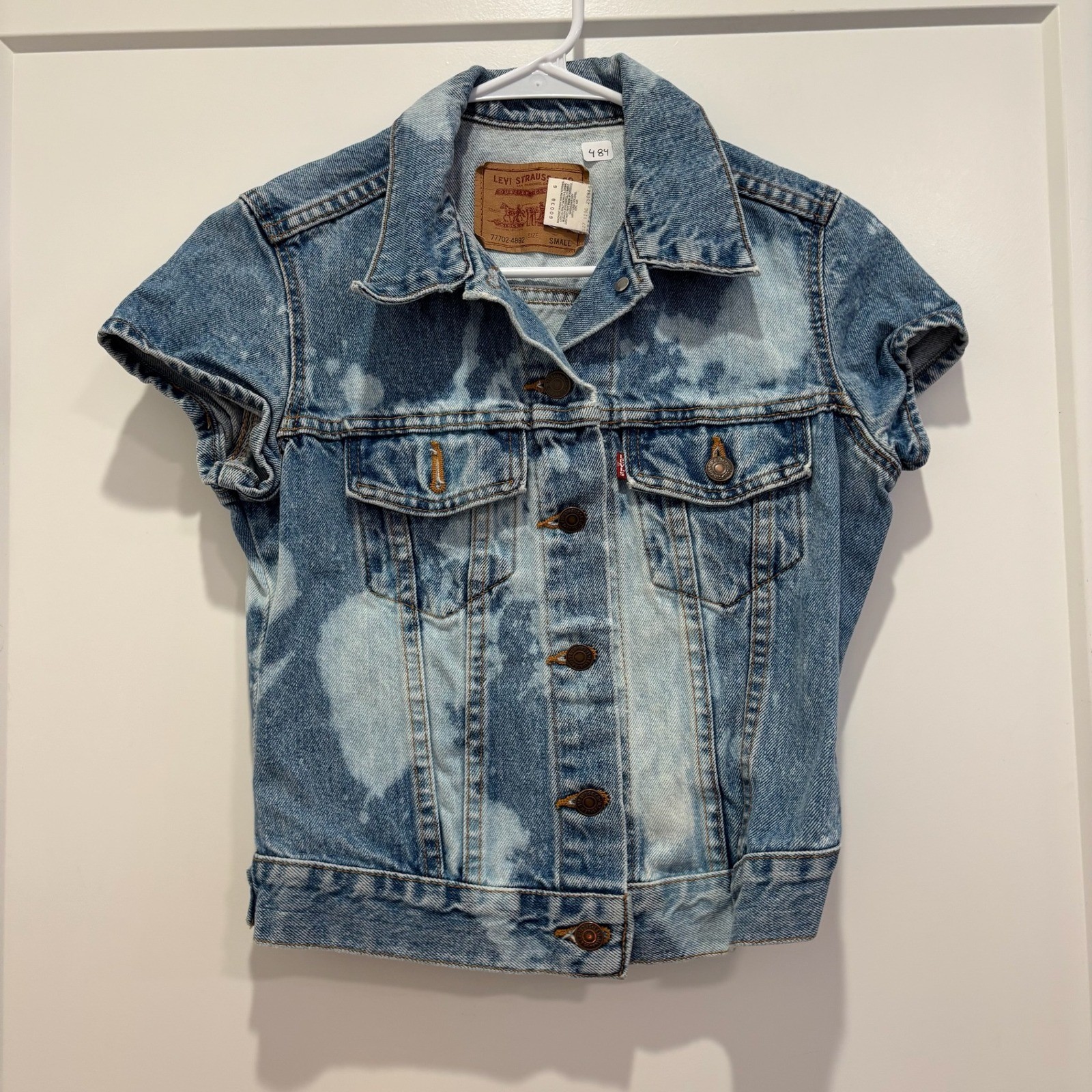 Levi’s 77702-4892 Vintage Bleach Wash Short Sleeve Denim Trucker Jacket S USA