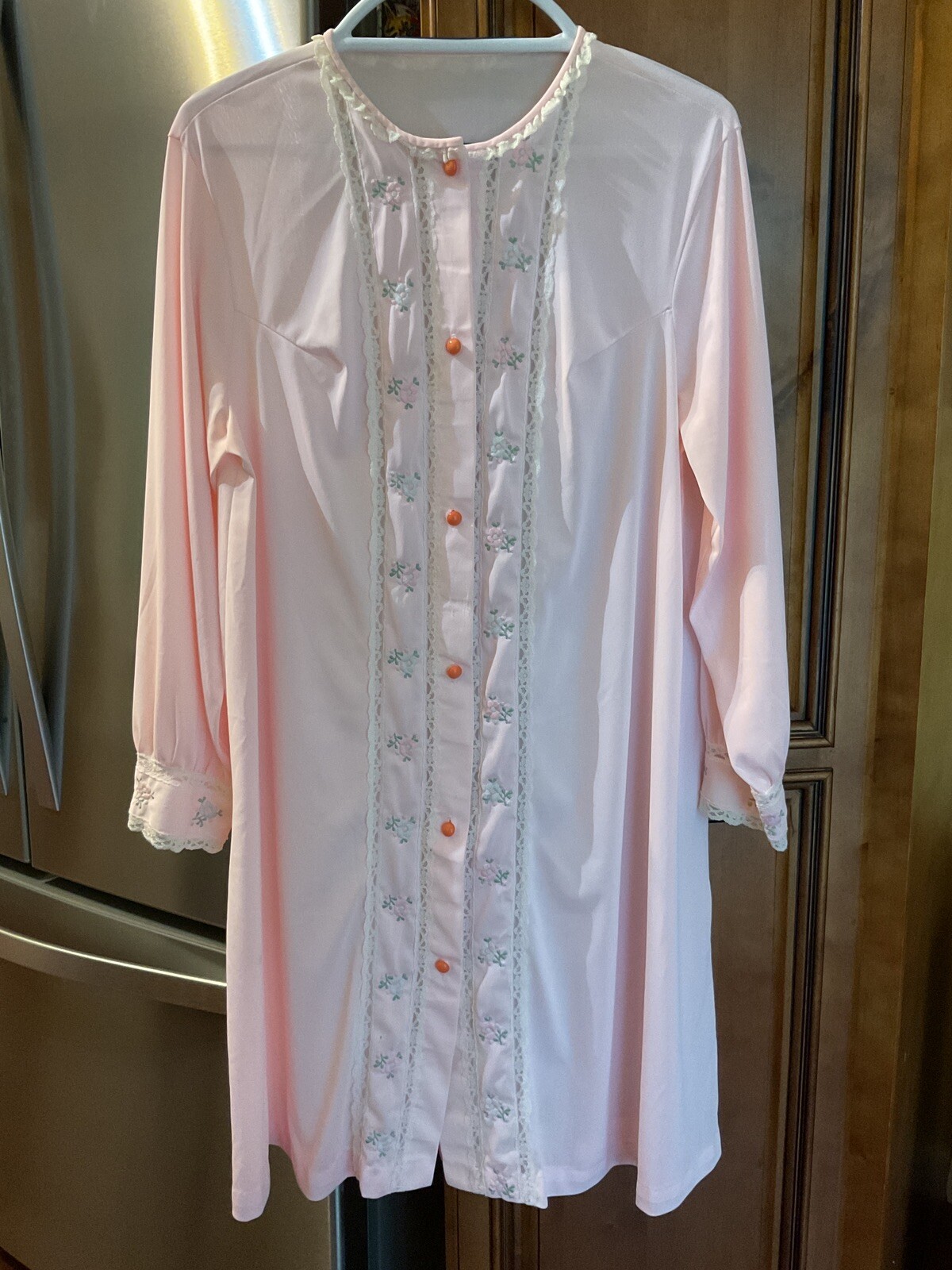 Vintage Peignoir Nylon Robe Sleepwear Pink Lace Embroidered Flowers Feminine
