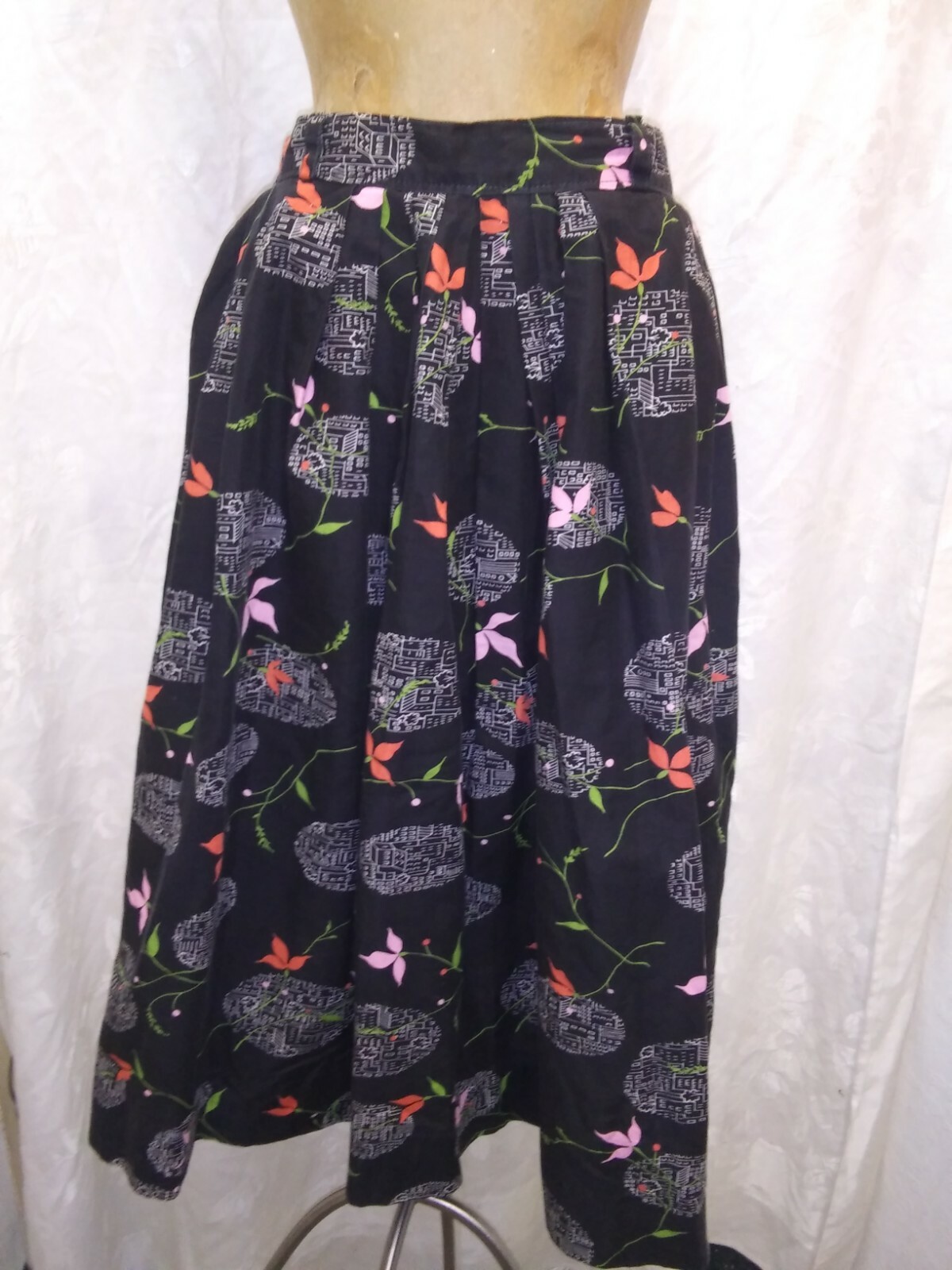 Vintage 1950’s Black Red Pink Green Cotton Swing Skirt Size S/M