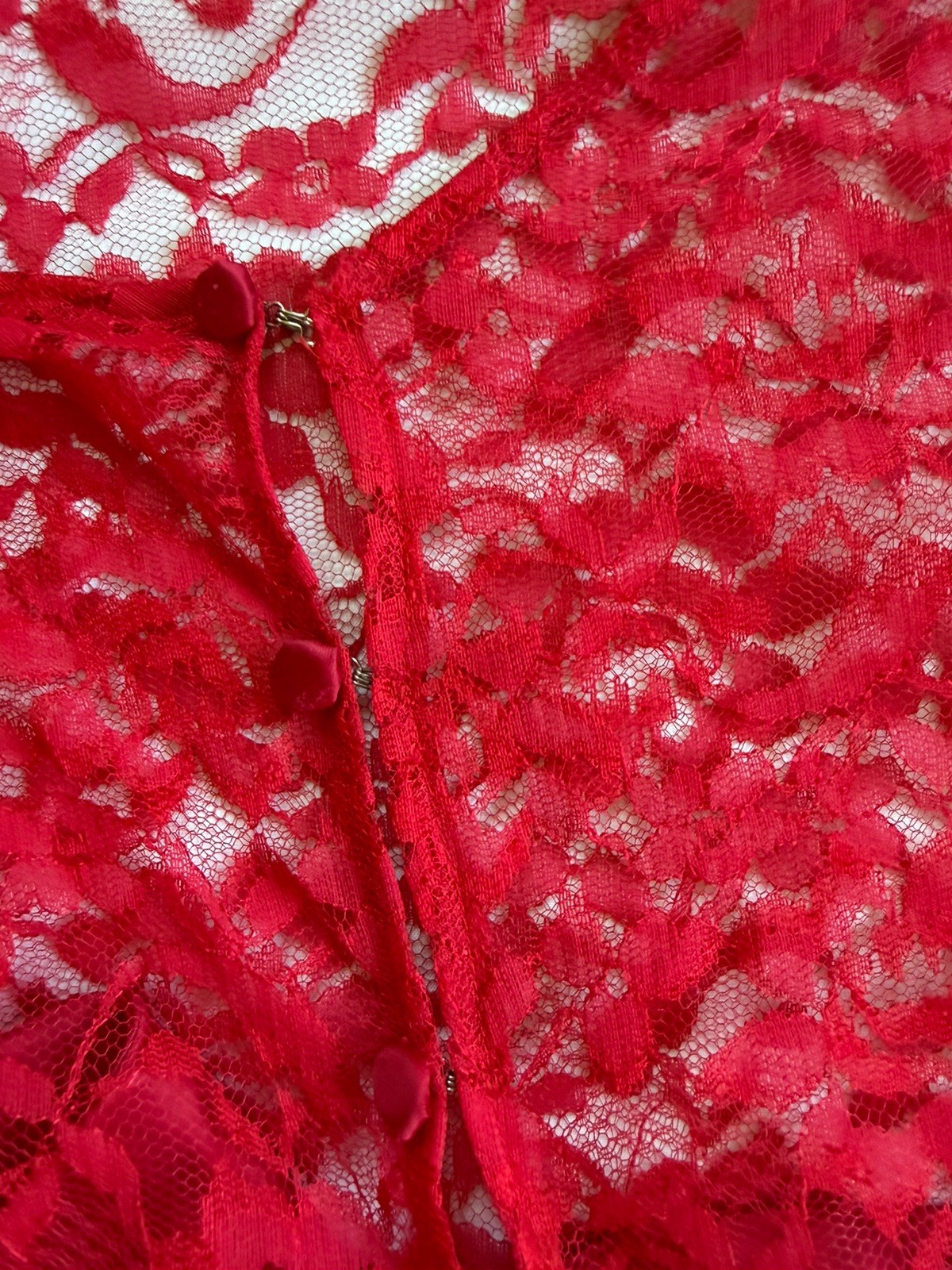 Vintage 80s Lace Satin Formal Dress Puff Sleeve Red Prom Homecoming Wedding READ