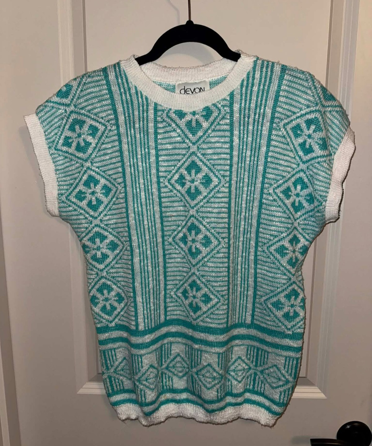 Vintage Golden Girls Style! Off White/Mint Green DEVON Sweater Vest USA~ MEDIUM
