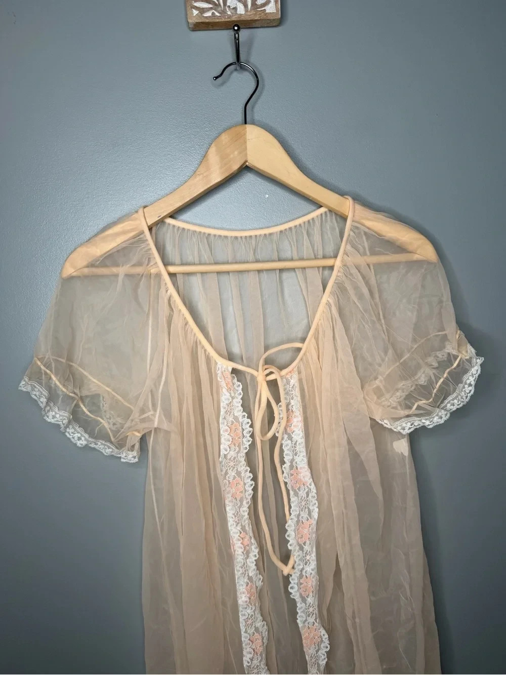 Vintage Nylon Mesh Lace Lined Tie Front Robe, Peaches and Cream OS