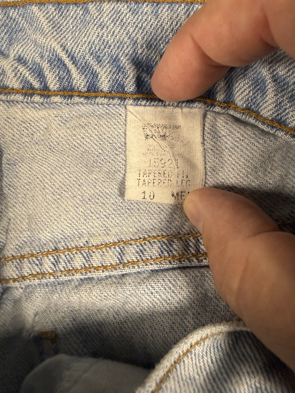 VINTAGE Levi’s 15921 Orange Tab Light Wash Tapered Fit High Rise Jeans Women’s M