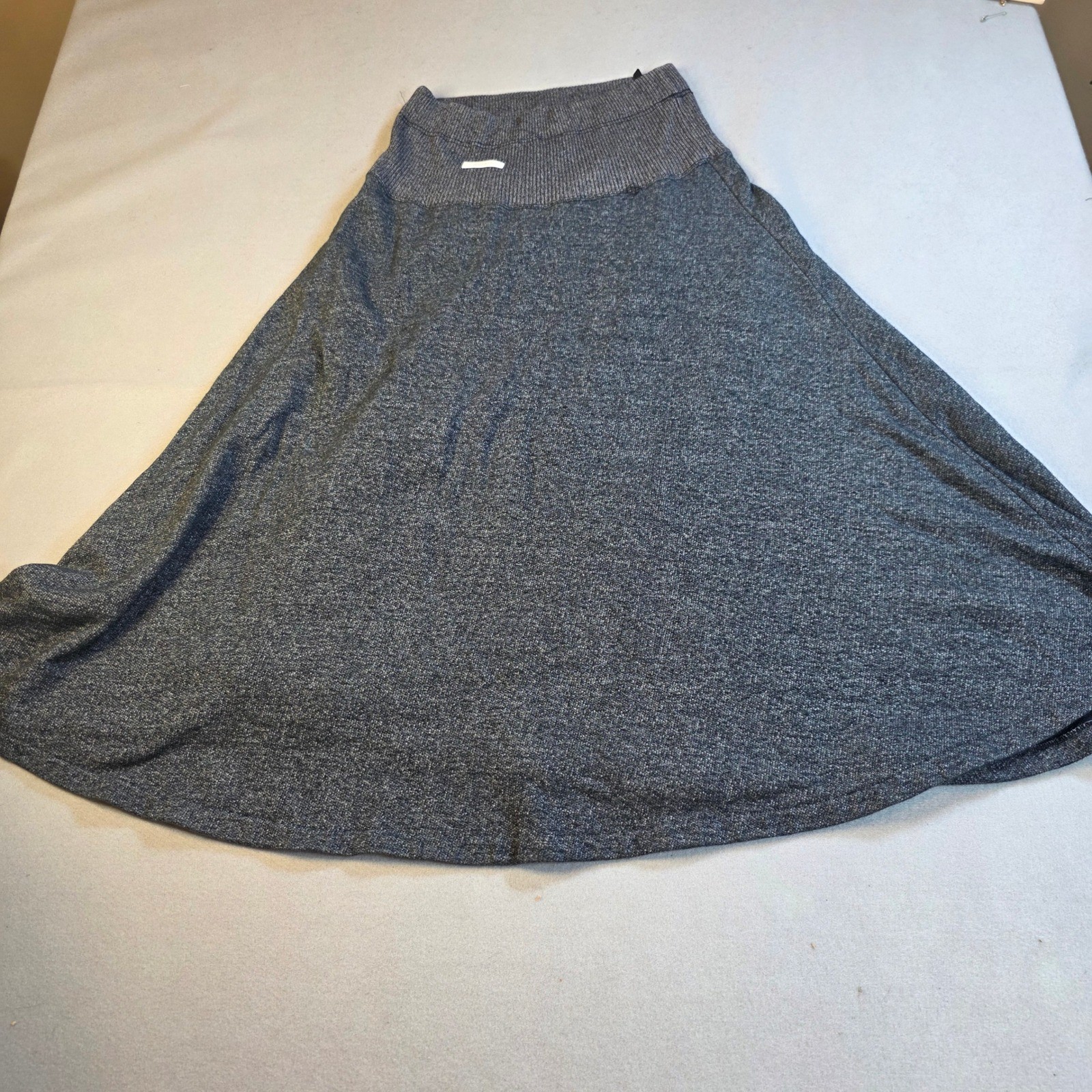 Vintage Lodzia Gray Marled A-Line Midi Skirt Made in Israel Size Small Charcoal