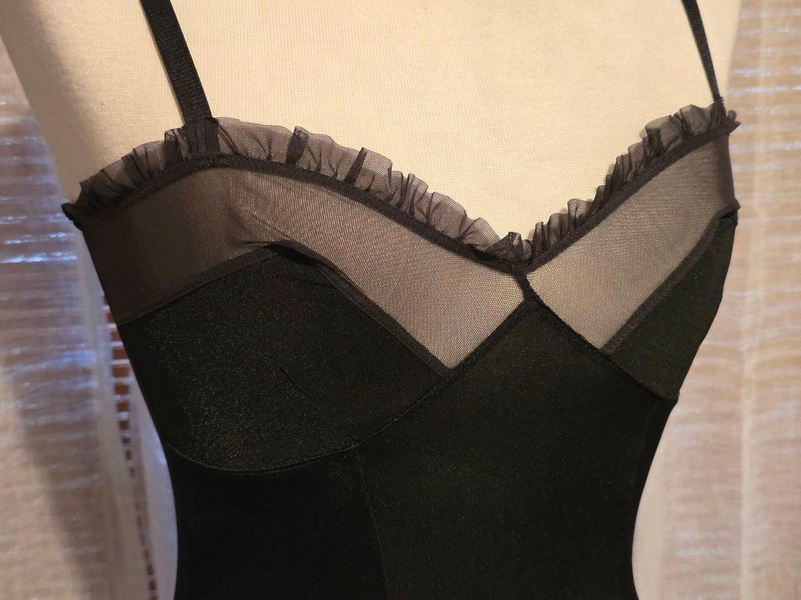 Vintage Victoria’s Secret “Sexy Little Things” Babydoll Ruffled Edge Lingerie S