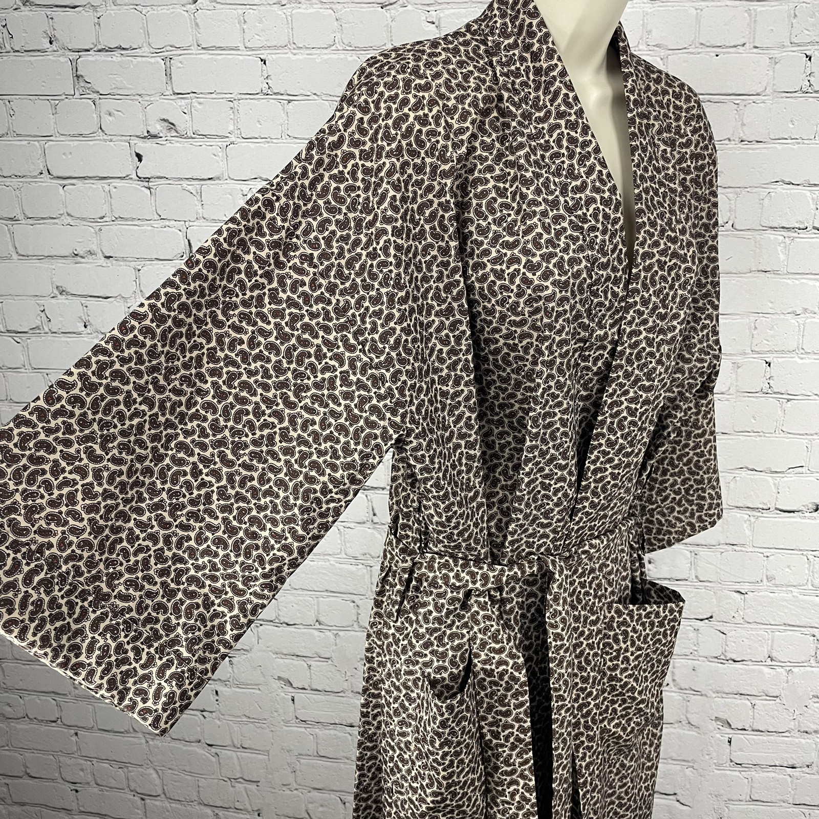 VTG Bill Blass Cream Paisley Print Lightweight Pockets Tie Waist Robe Size O/S