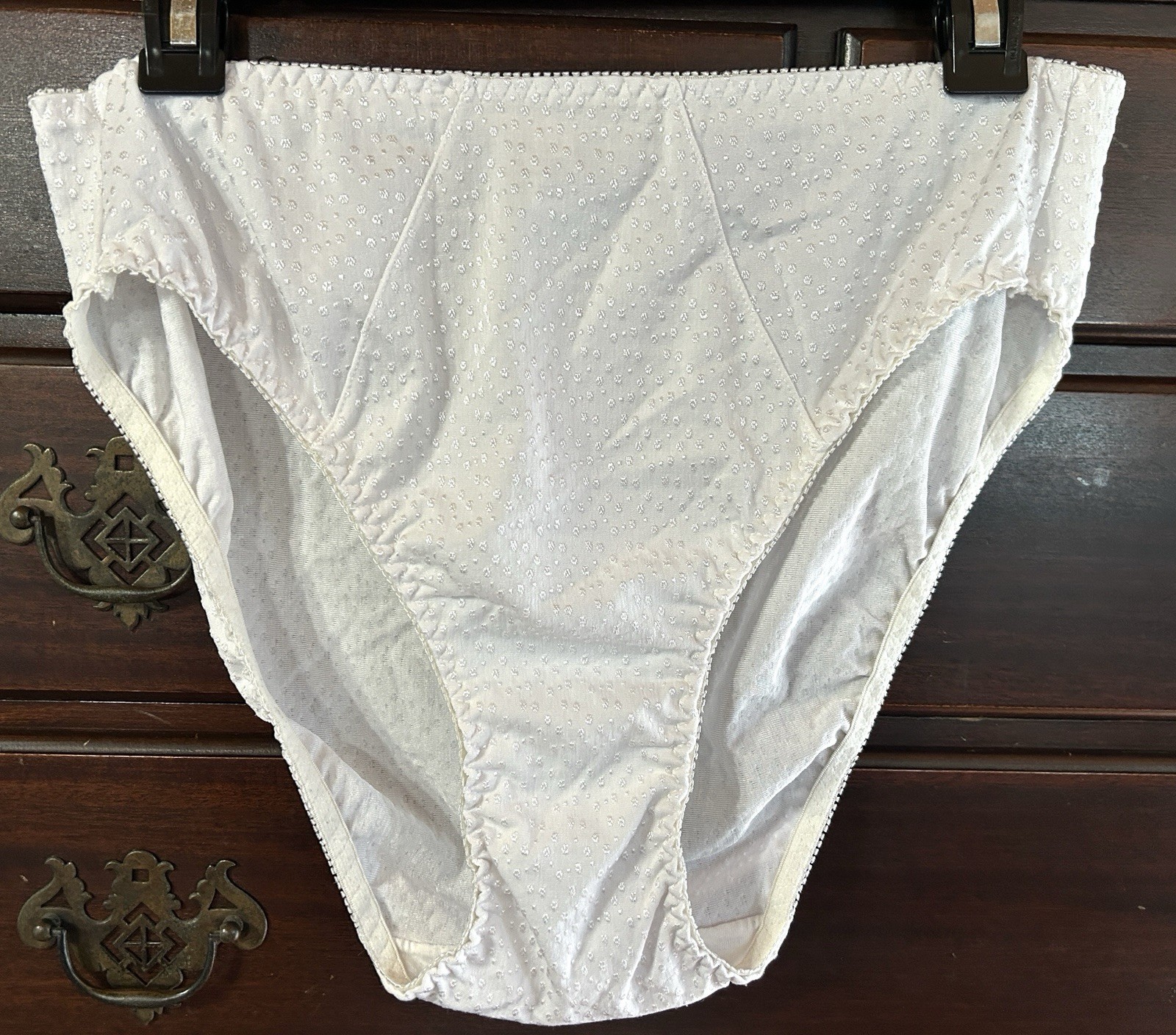 Vtg UNBRANDED Satin Embroidered Dots Hi-Leg Sz 8 White Panties #380