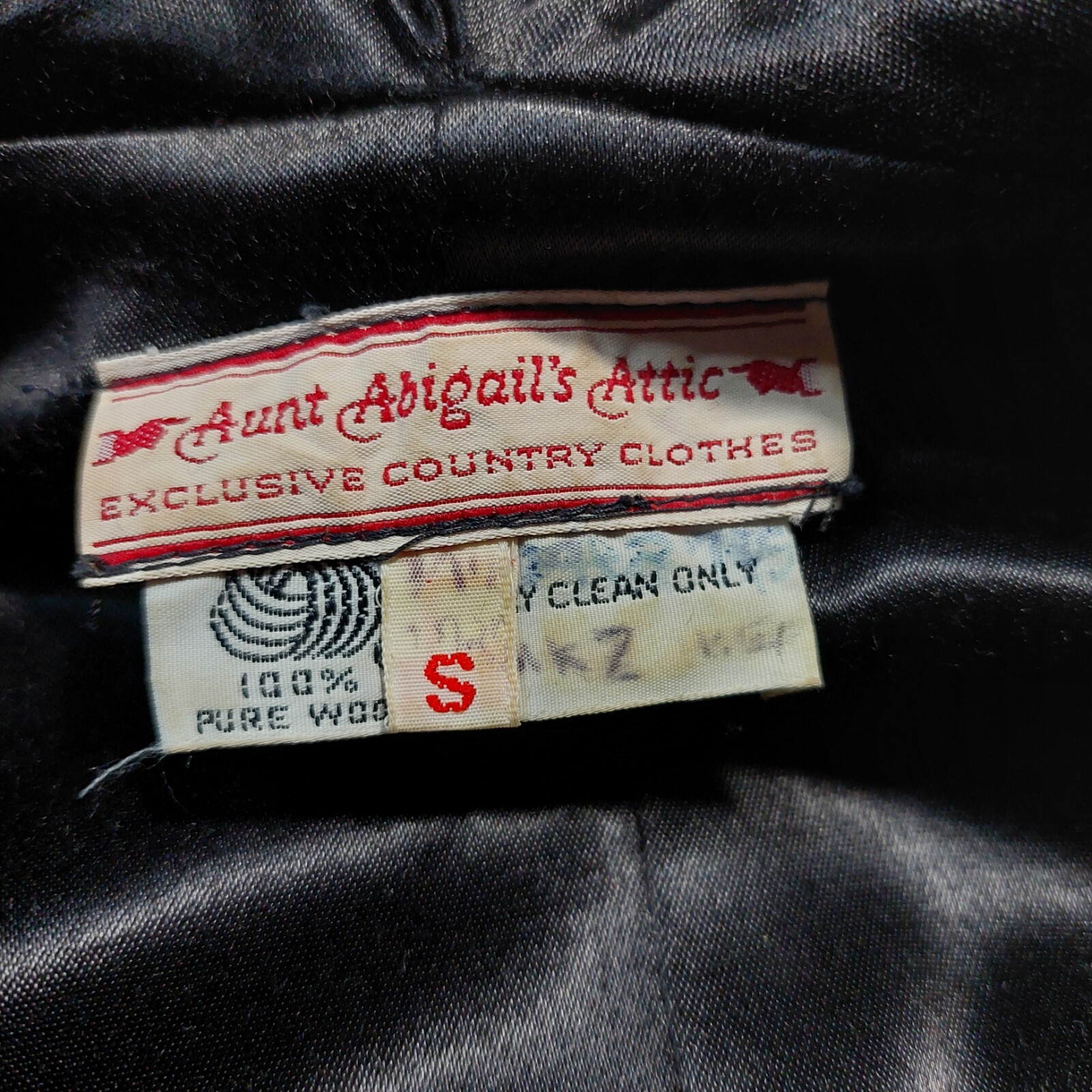 Women’s Small Aunt Abigail’s Attic Black 100% Wool Full Length Cape FauxFur Hood